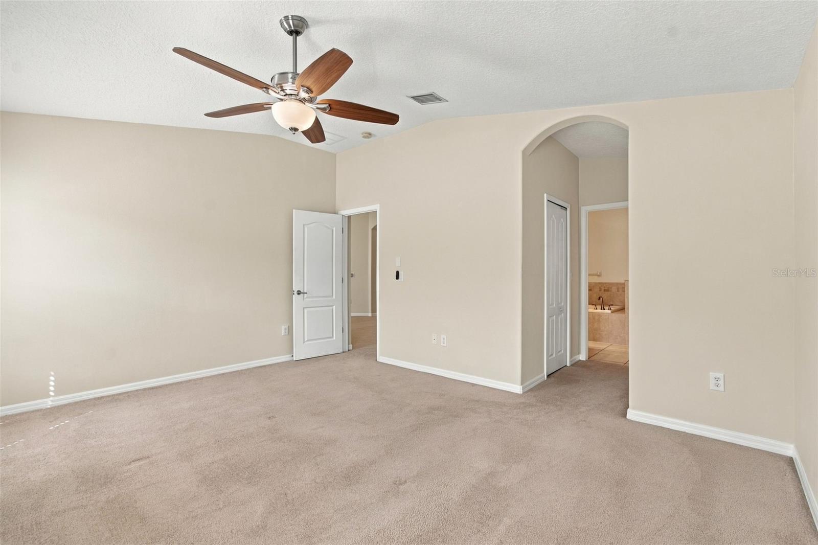 Single Family Residence at 10603 LIBERTY BELL DR, TAMPA, photo 19 of 37