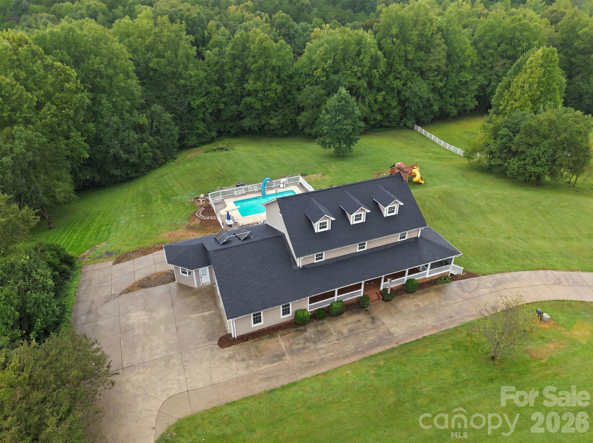 Large 3.49 acre parcel - 1345 Shirebourn None, Hickory