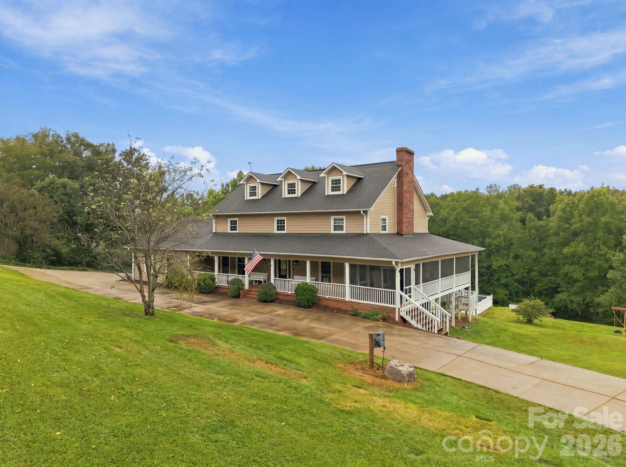 Single Family Residence at 1345 Shirebourn None, Hickory, photo 46 of 48