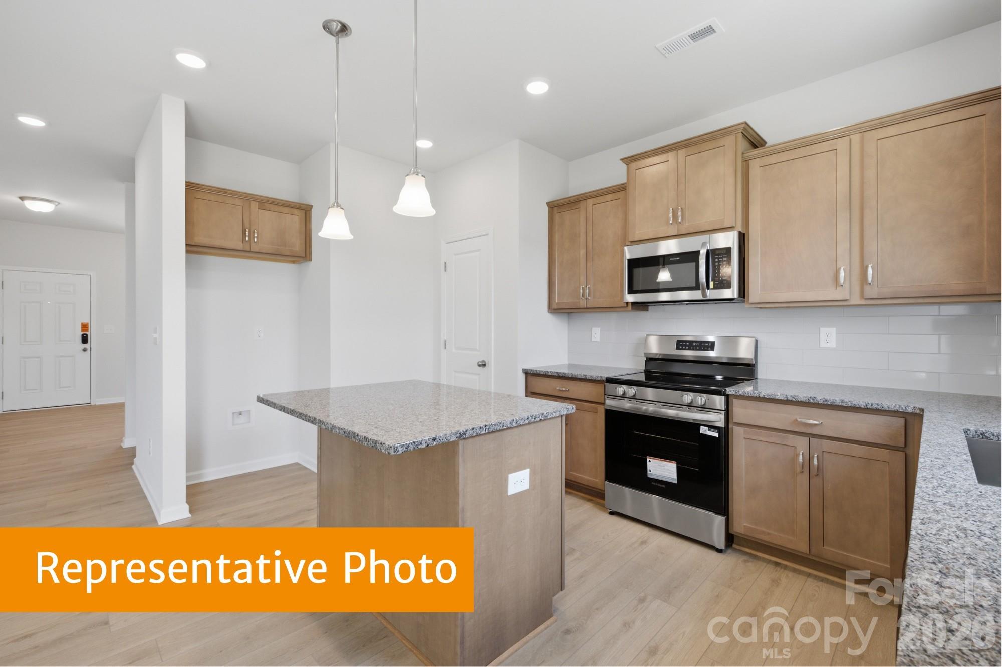 Single Family Residence at 616 Rowe Crossing Drive, Newton, photo 11 of 27