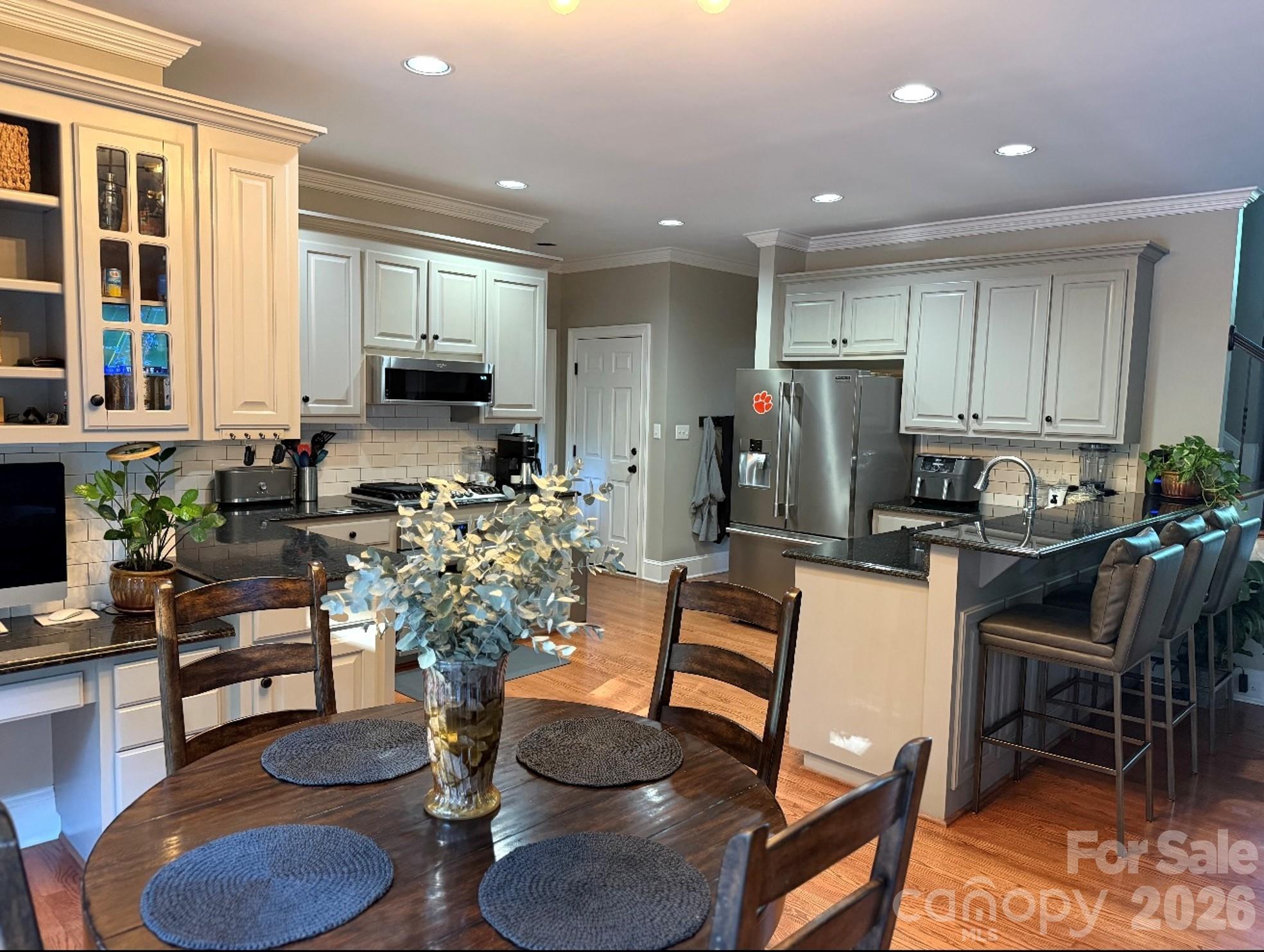 Single Family Residence at 18719 Cannon Crossing Way, Davidson, photo 7 of 43
