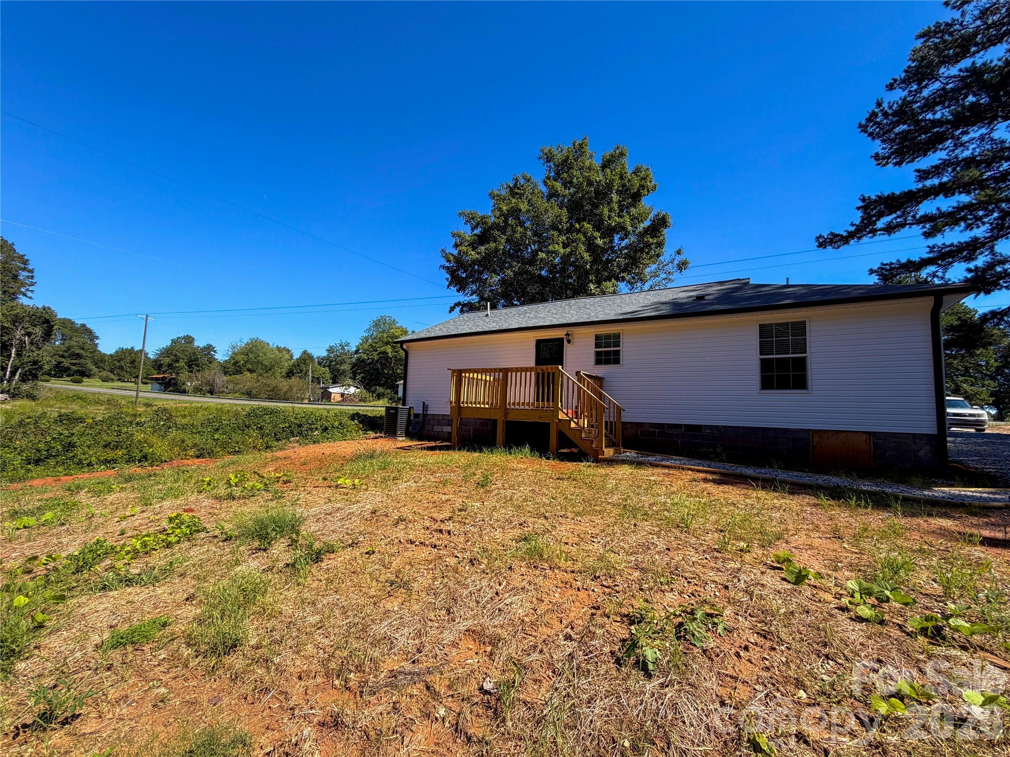 Single Family Residence at 3972 US Highway 601 Highway S, Mocksville, photo 5 of 23