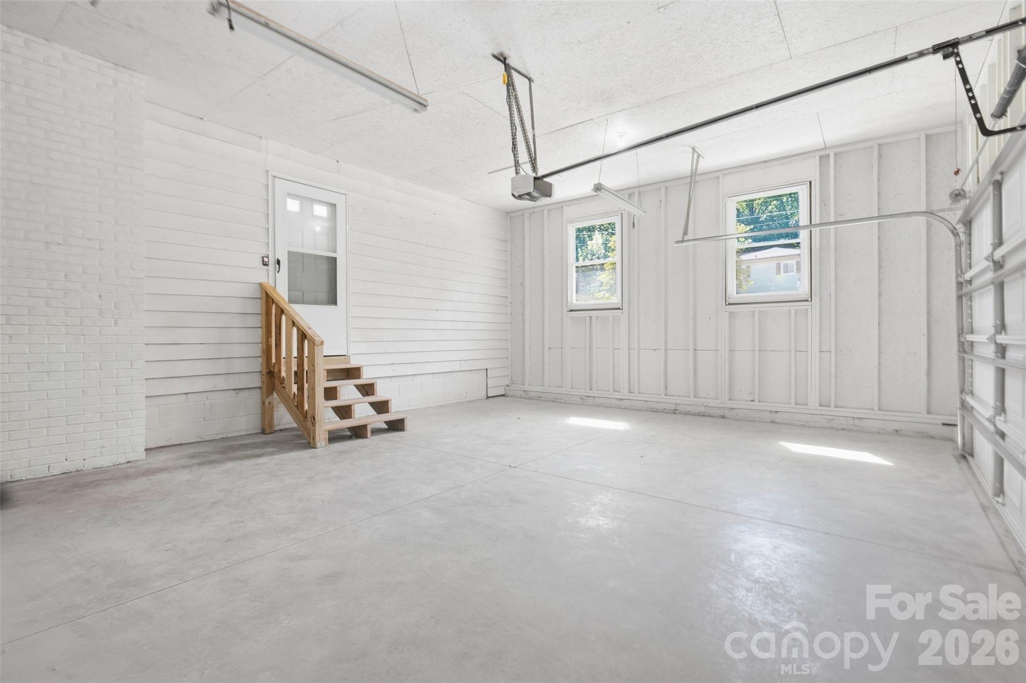 Garage - 424 Holland Drive, Statesville