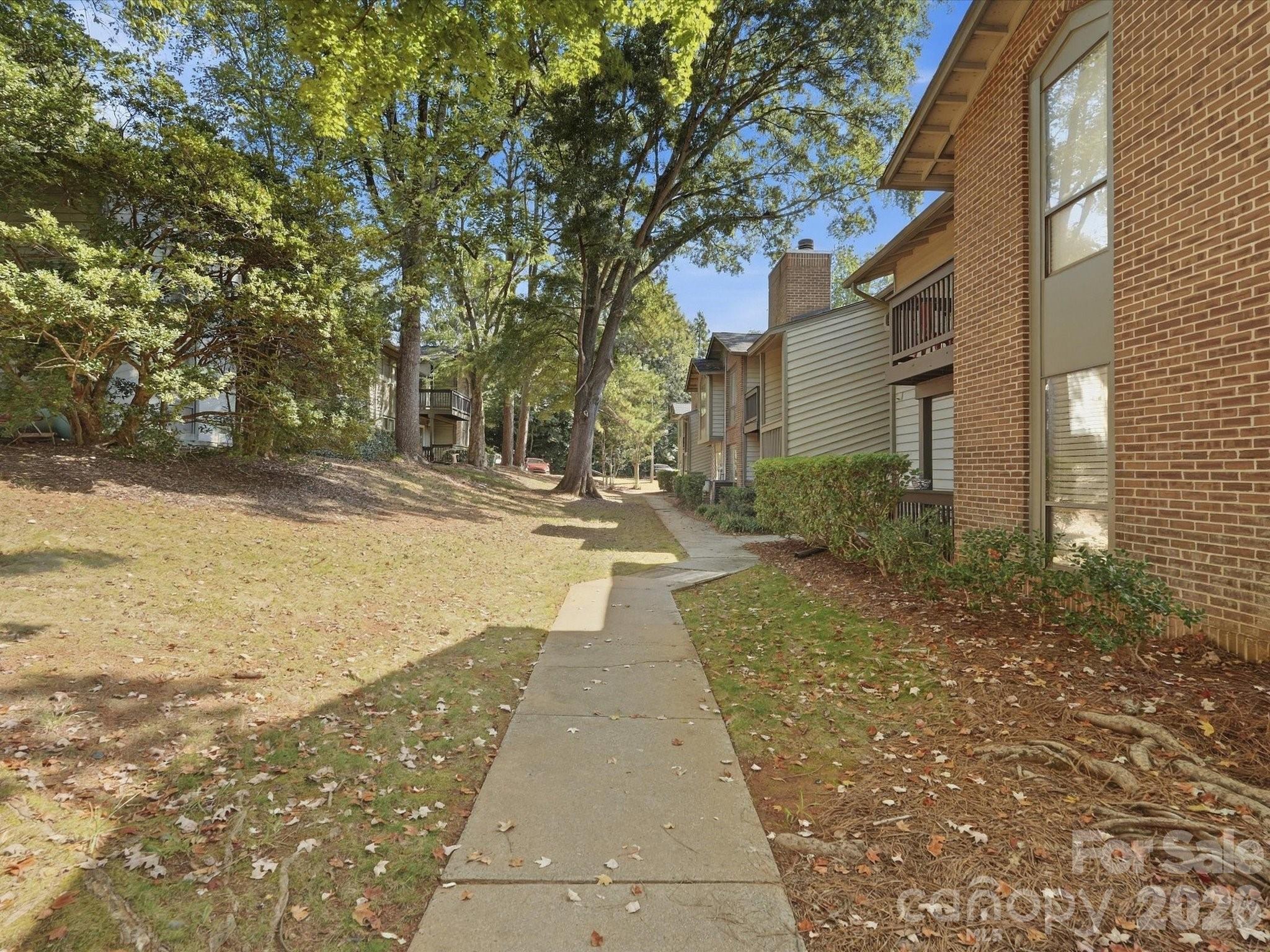 Condominium at 5024 Sardis Road, Charlotte, photo 35 of 36