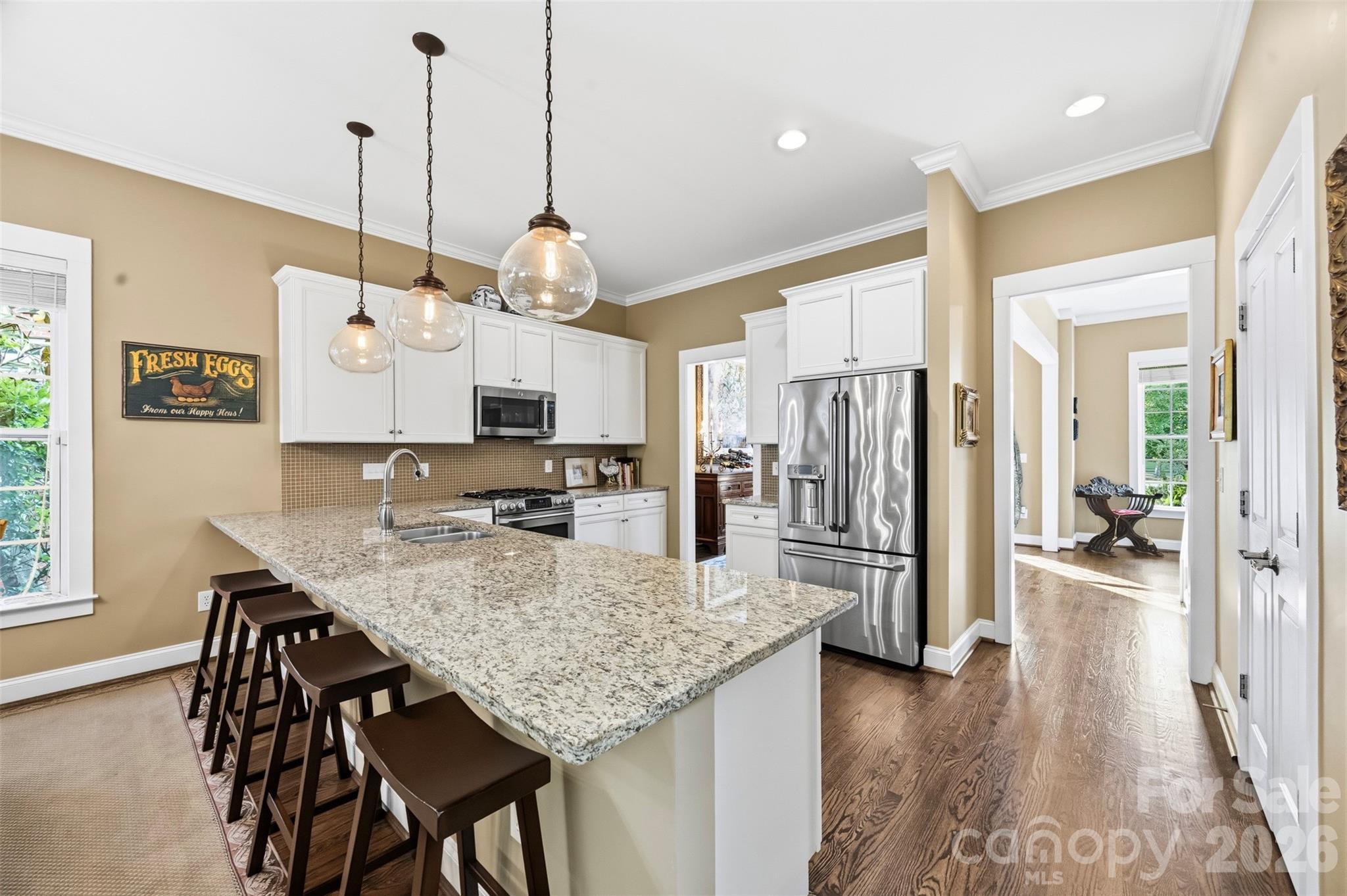 Kitchen - 240 Hawthorne Park Avenue, Belmont