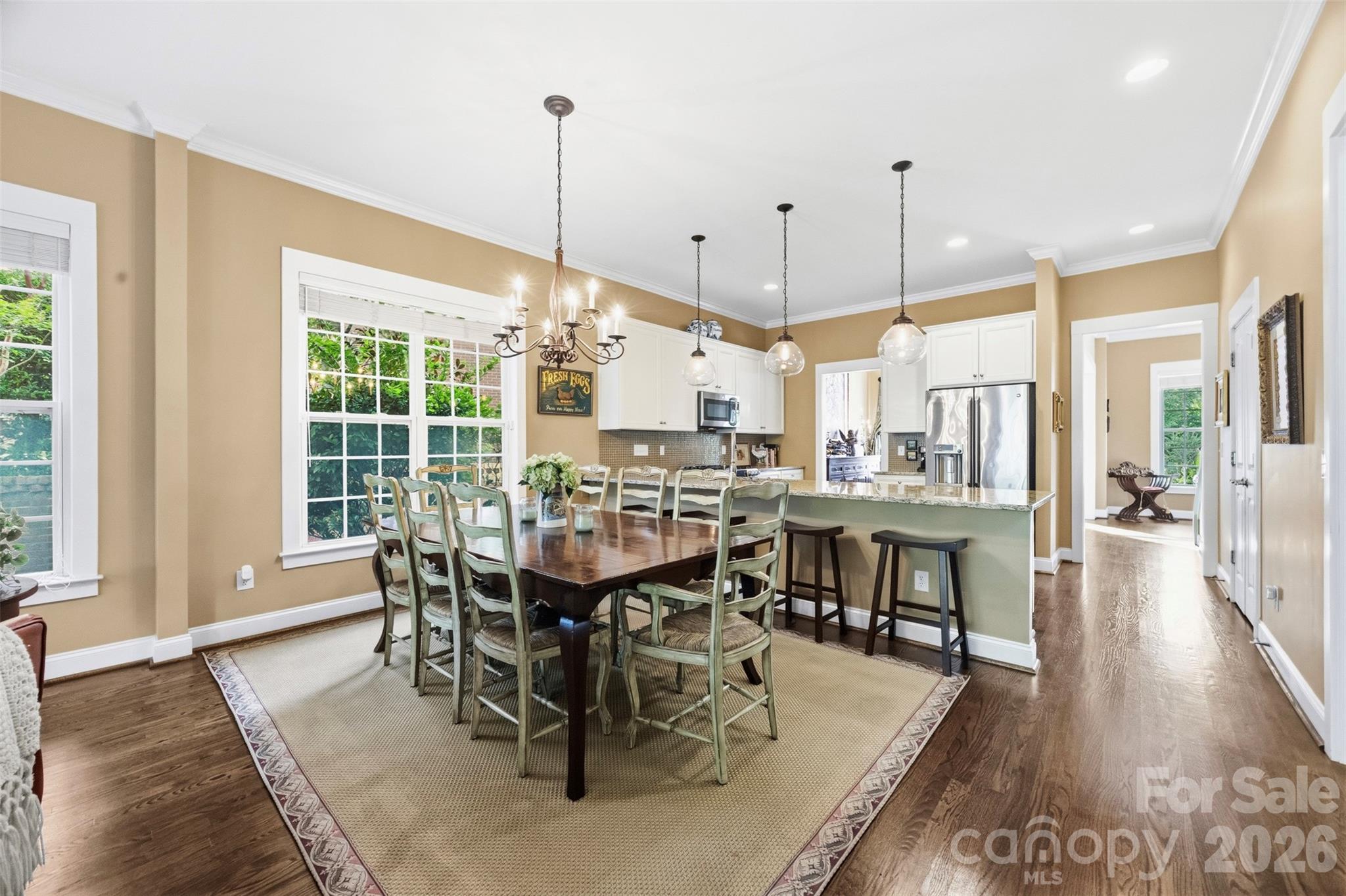Breakfast/Dining area - 240 Hawthorne Park Avenue, Belmont