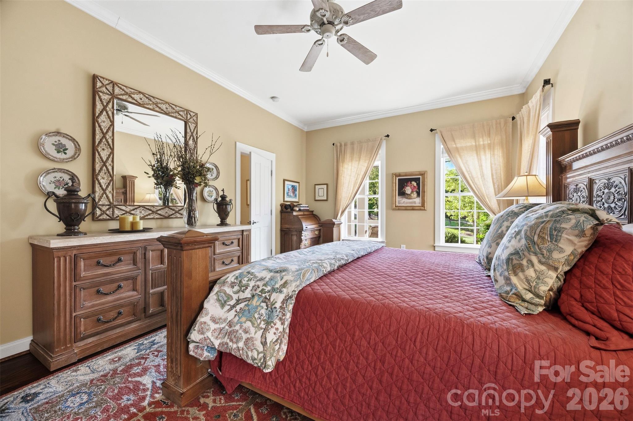 Primary bedroom - 240 Hawthorne Park Avenue, Belmont