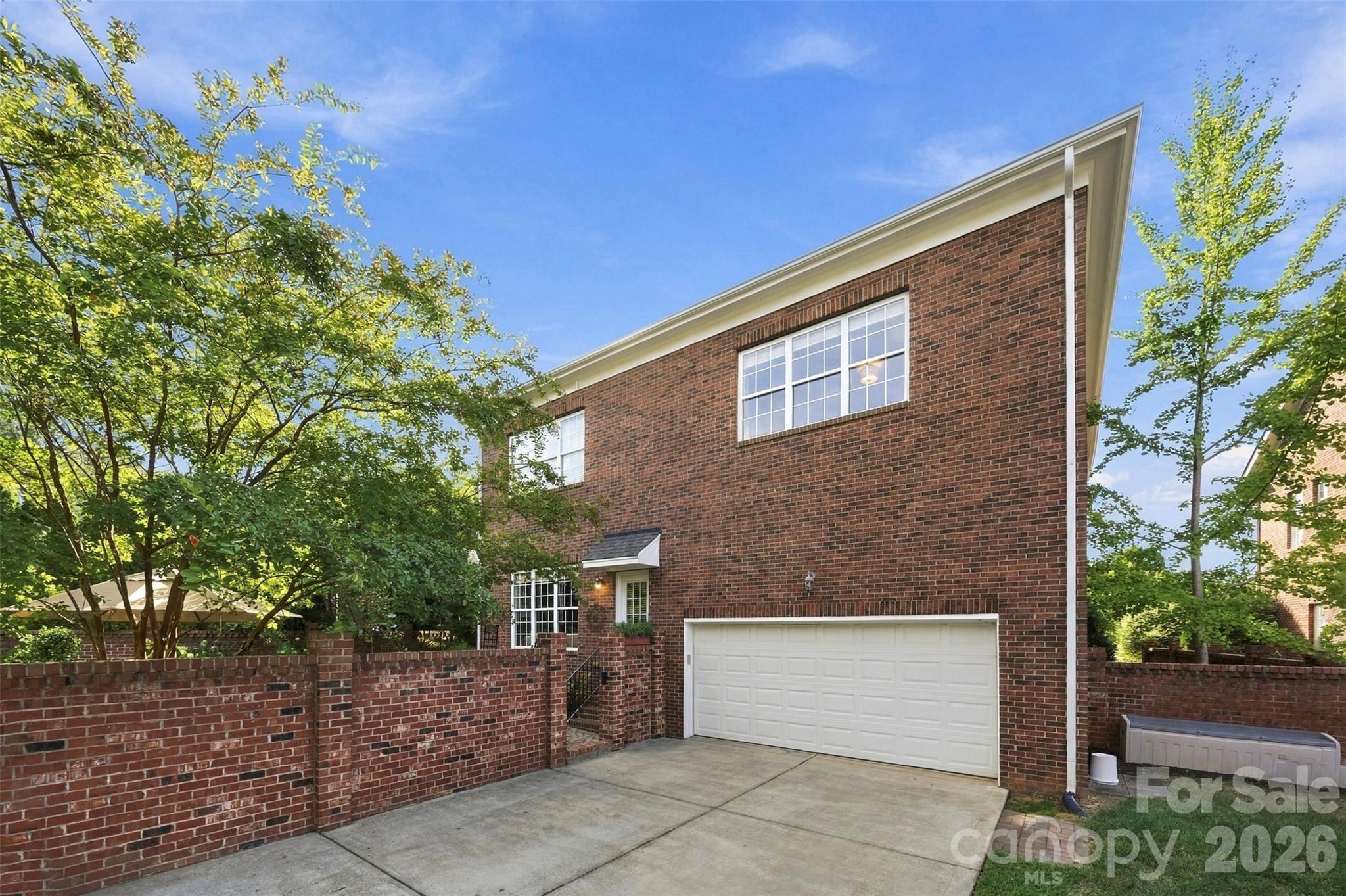 2 car garage - 240 Hawthorne Park Avenue, Belmont