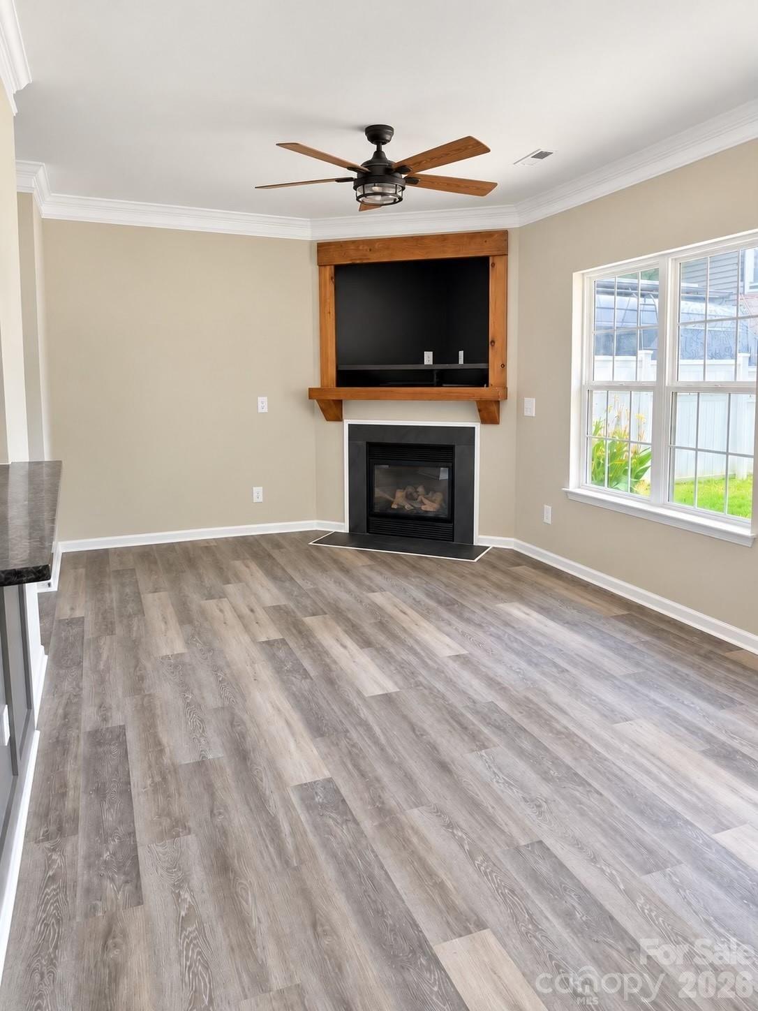 Single Family Residence at 11116 Heritage Green Drive, Cornelius, photo 6 of 15