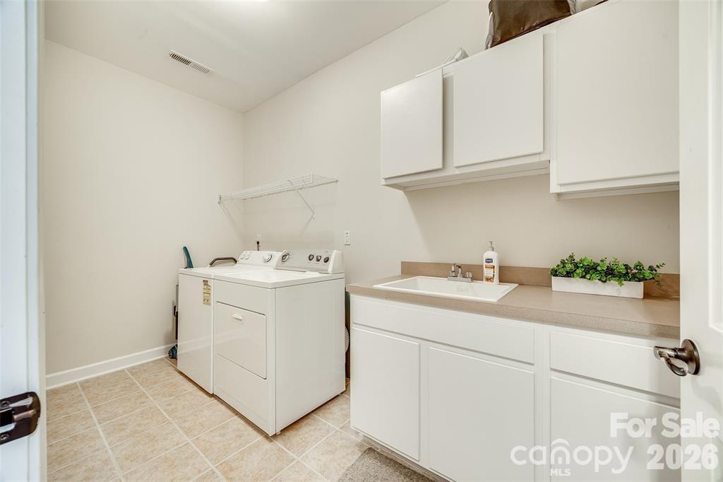 Townhouse at 2023 Aragon Lane, Gastonia, photo 19 of 19