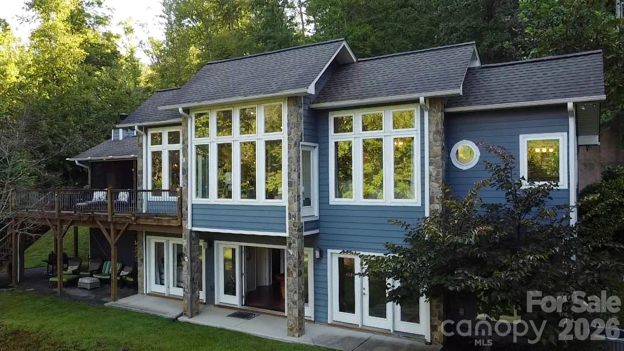 Single Family Residence at 1130 Lost River Trail, Hayesville, photo 2 of 48