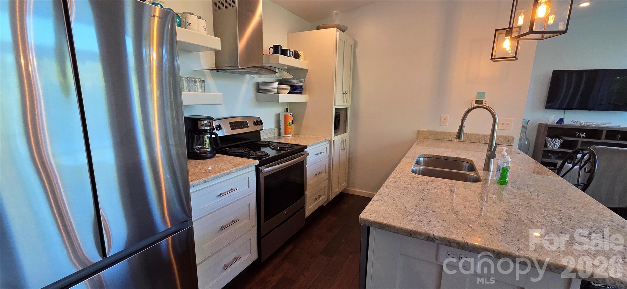 Kitchen - 1130 Lost River Trail, Hayesville