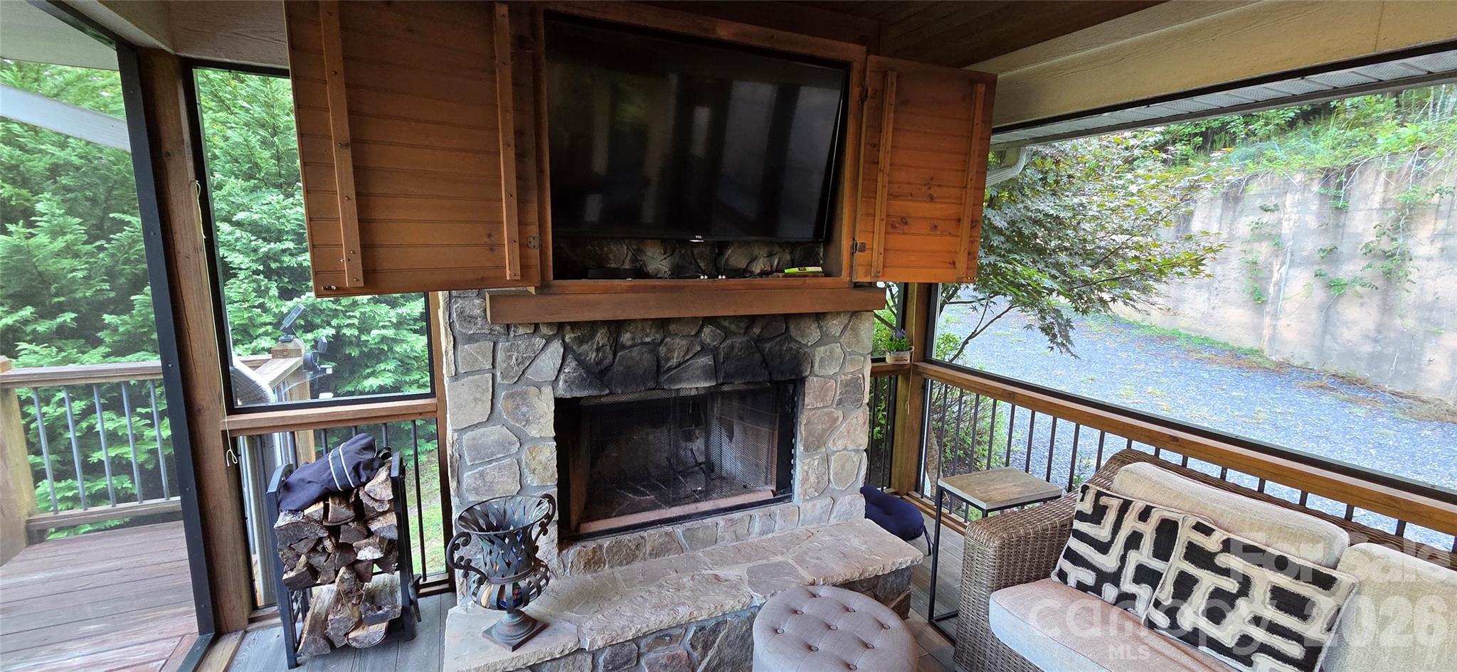 Outdoor screened porch - 1130 Lost River Trail, Hayesville