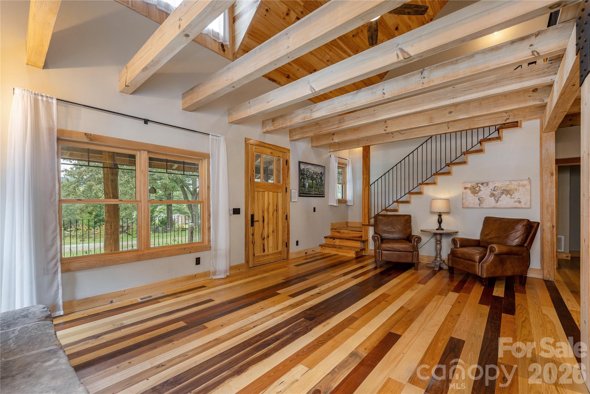 Single Family Residence at 10 Black Bear Valley Drive, Hendersonville, photo 5 of 33