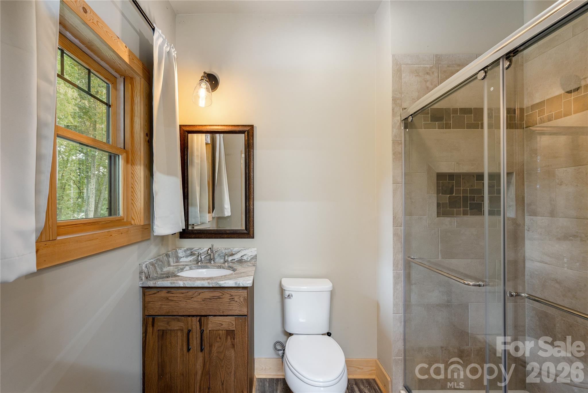 Single Family Residence at 10 Black Bear Valley Drive, Hendersonville, photo 25 of 33