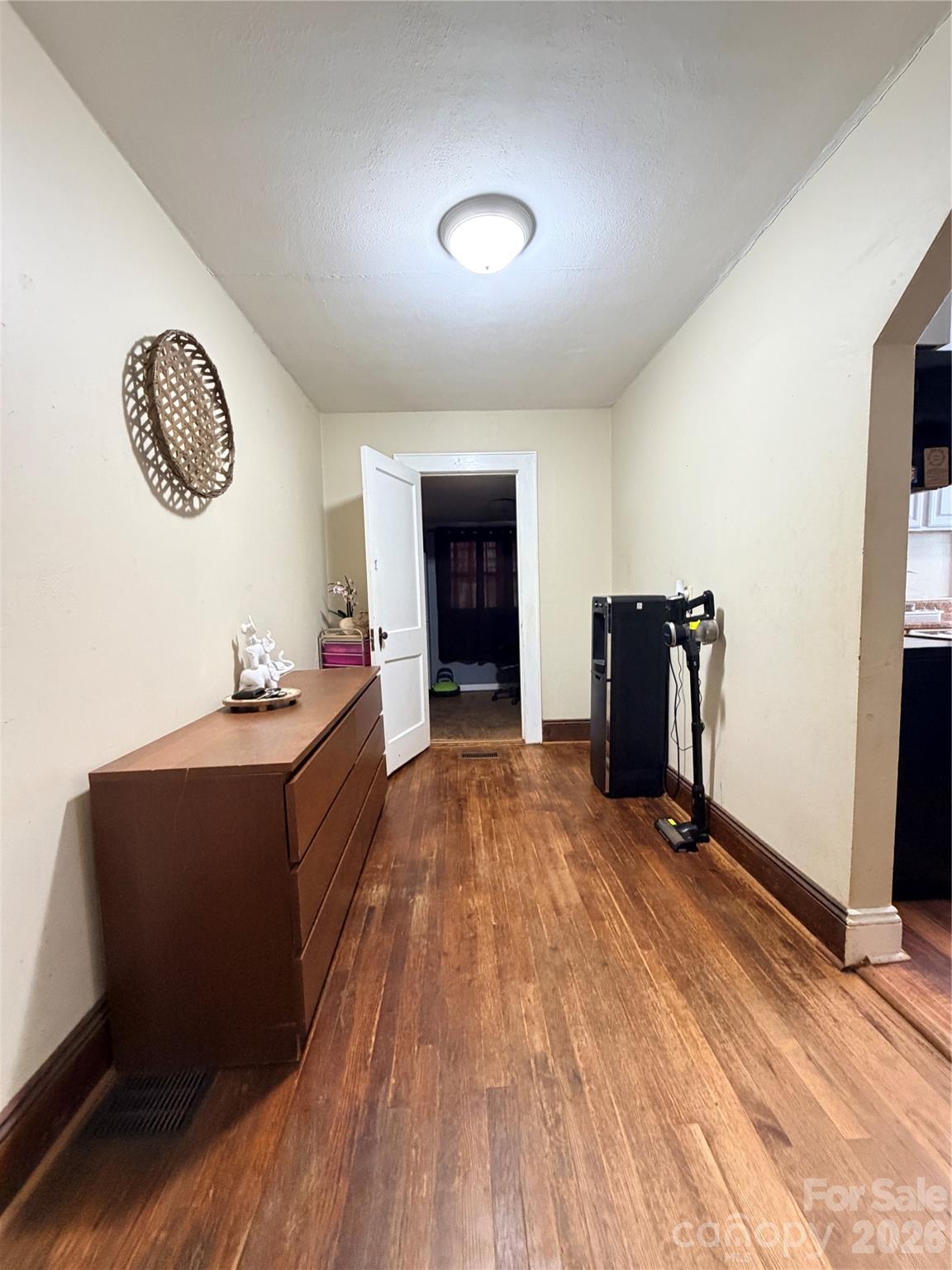 Single Family Residence at 321 21st Street SW, Hickory, photo 12 of 23