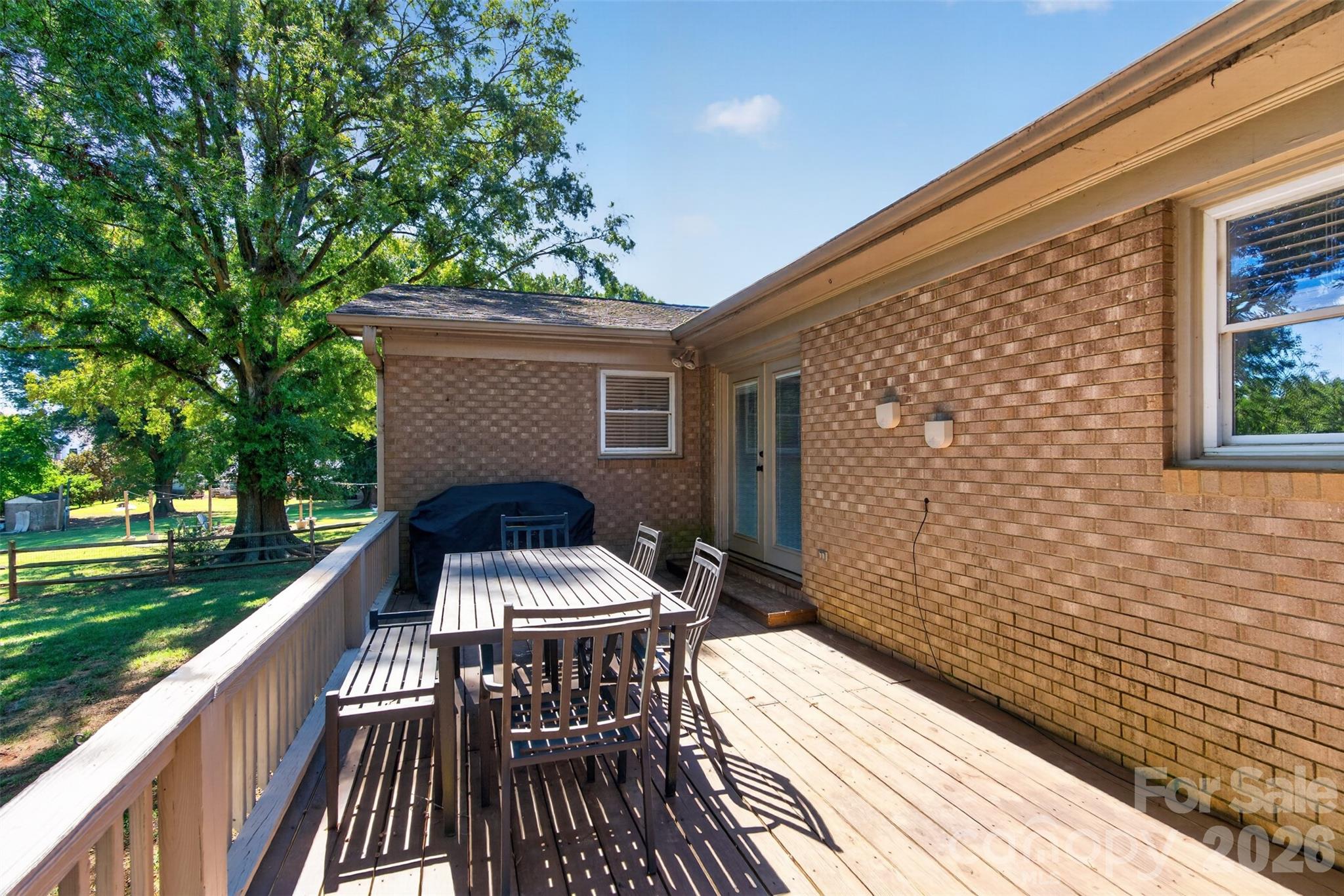 Single Family Residence at 120 Regal Circle, Mooresville, photo 26 of 32