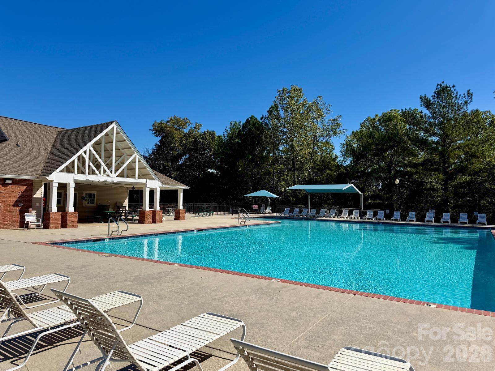 Outdoor-swimming-pool-community - 6603 Burkwood Court, Harrisburg