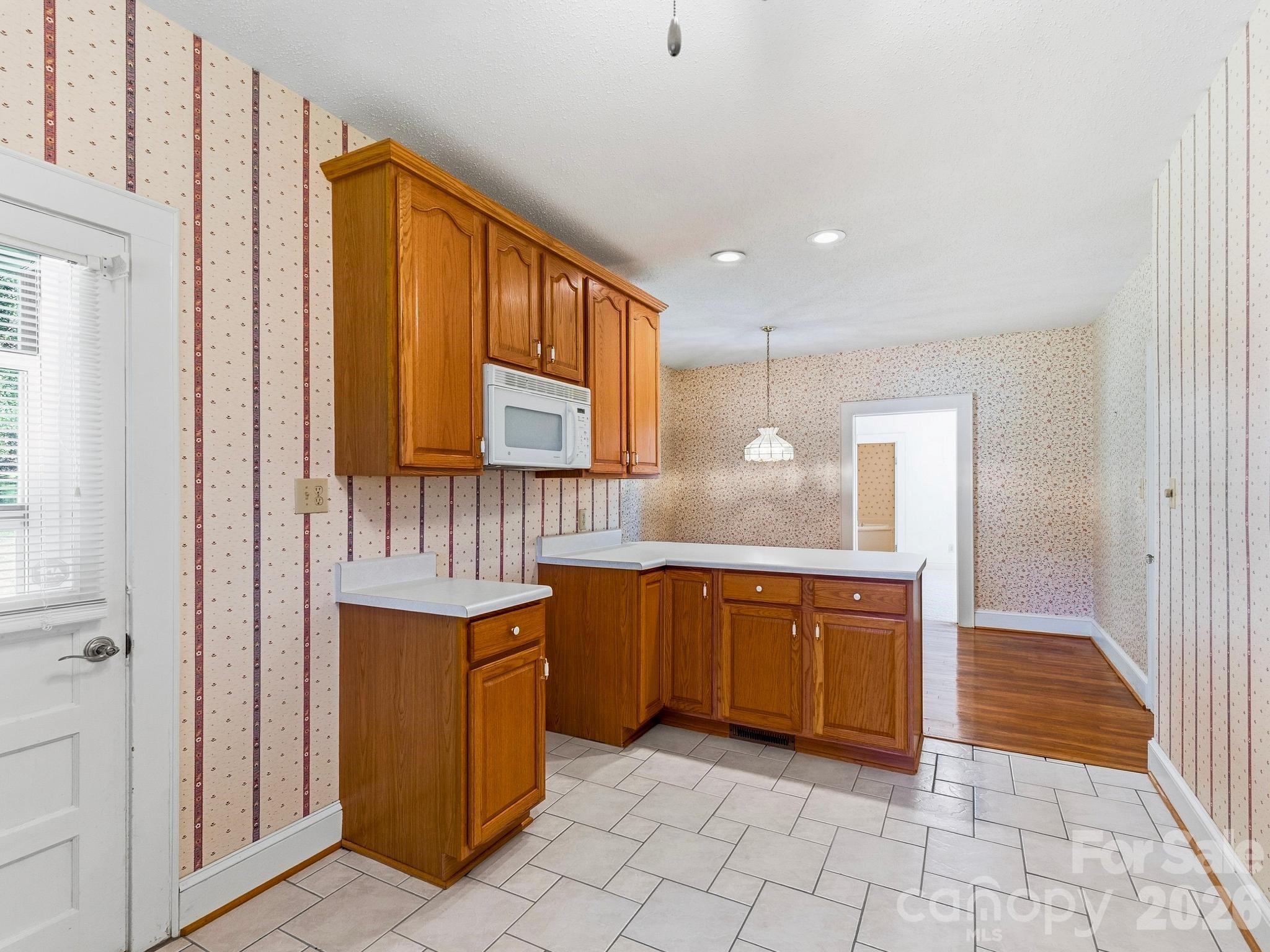 Single Family Residence at 1308 Charlotte Highway, Fairview, photo 17 of 36