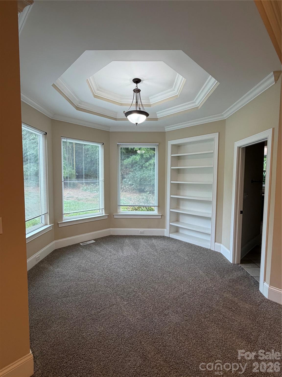 Single Family Residence at 137 Wildwood Cove, Mooresville, photo 14 of 48