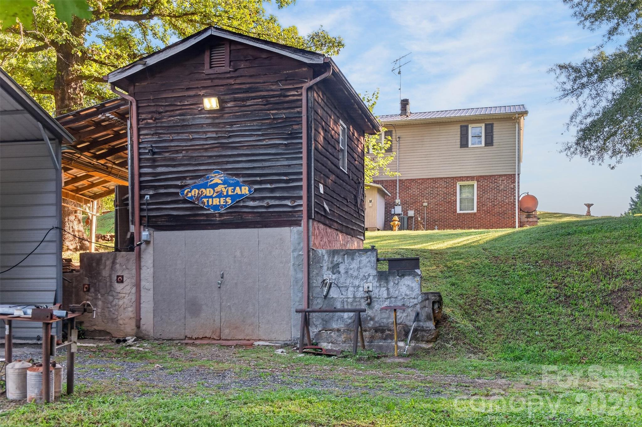 Single Family Residence at 4425 Littlejohn Church Road, Lenoir, photo 21 of 26