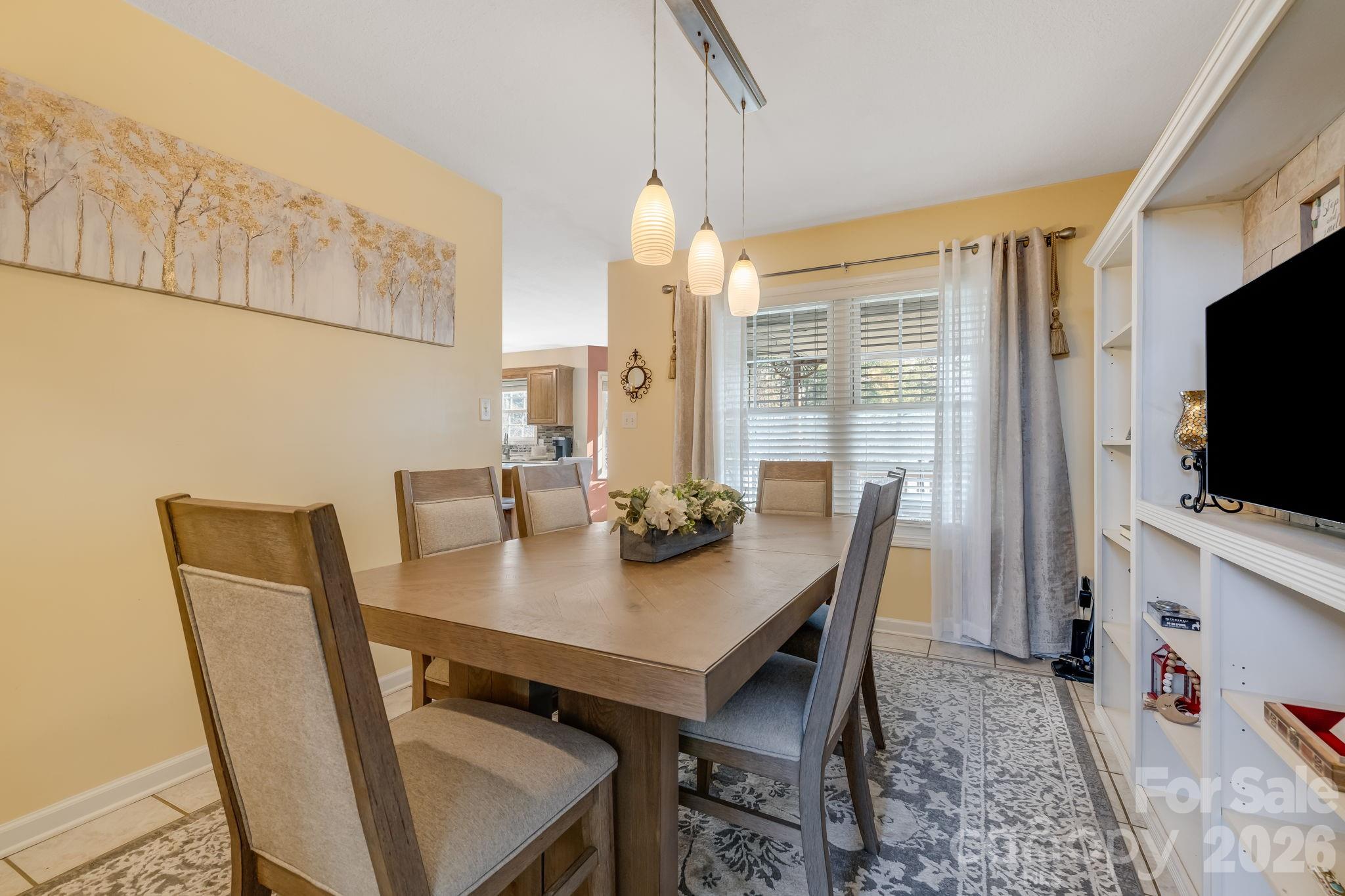 Single Family Residence at 254 Jupiter Road, Weaverville, photo 10 of 47