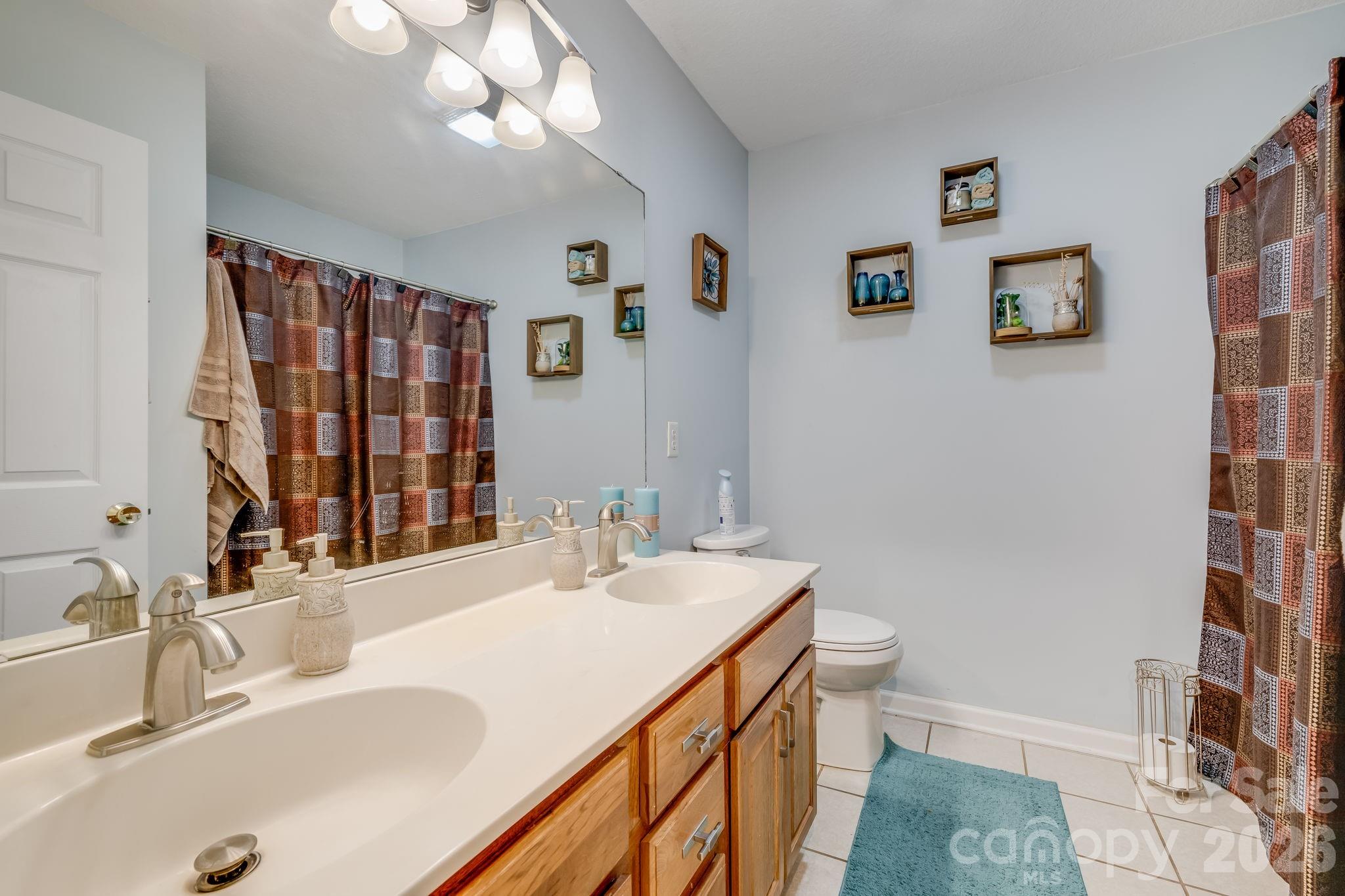 Single Family Residence at 254 Jupiter Road, Weaverville, photo 18 of 47