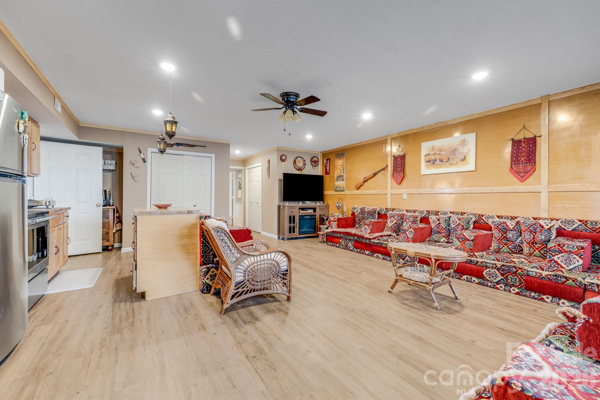 Single Family Residence at 254 Jupiter Road, Weaverville, photo 26 of 47
