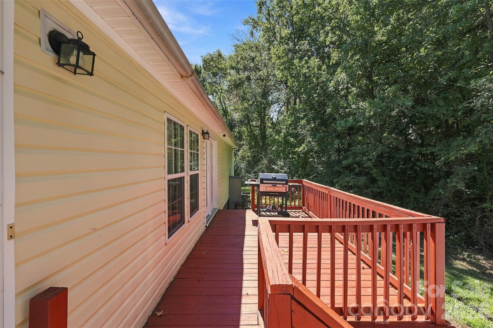 Single Family Residence at 455 Castlewood Circle, Rock Hill, photo 21 of 48