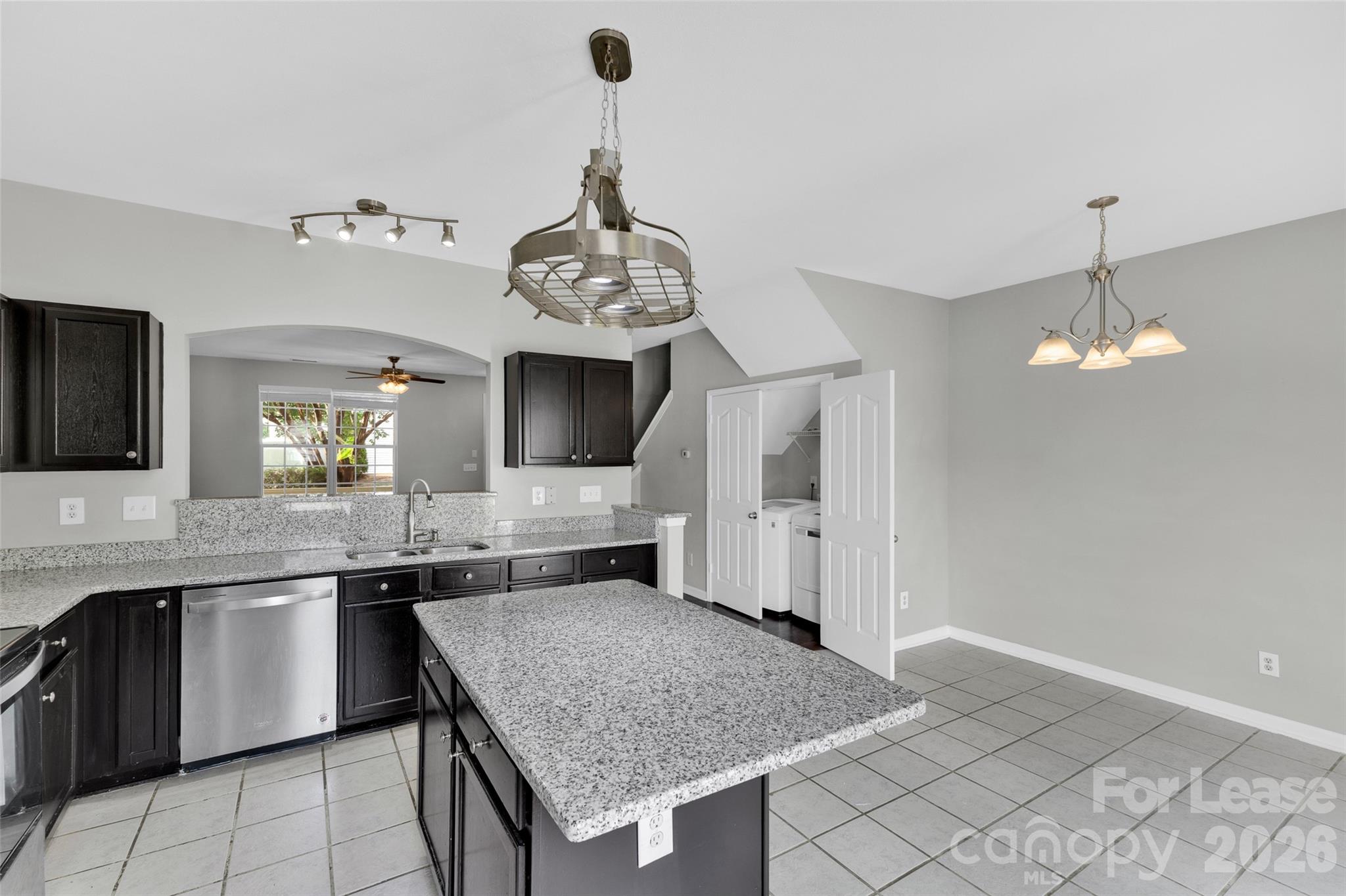 Townhouse at 13450 Delstone Drive, Huntersville, photo 4 of 18