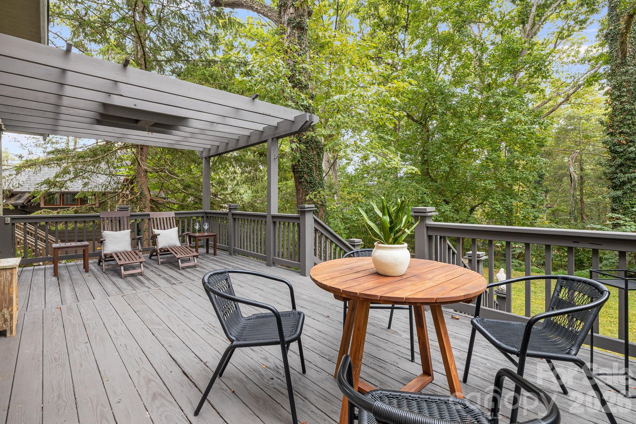 Single Family Residence at 15 Rosewood Avenue, Asheville, photo 16 of 25