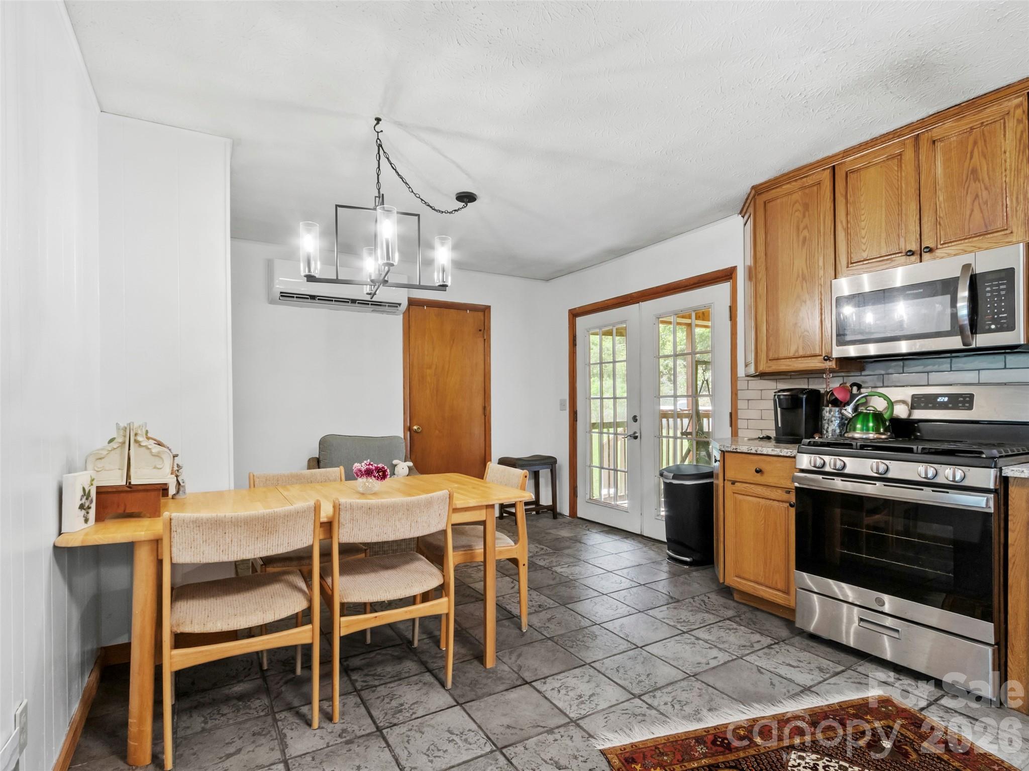 Single Family Residence at 1878 Bolens Creek Road, Burnsville, photo 14 of 35