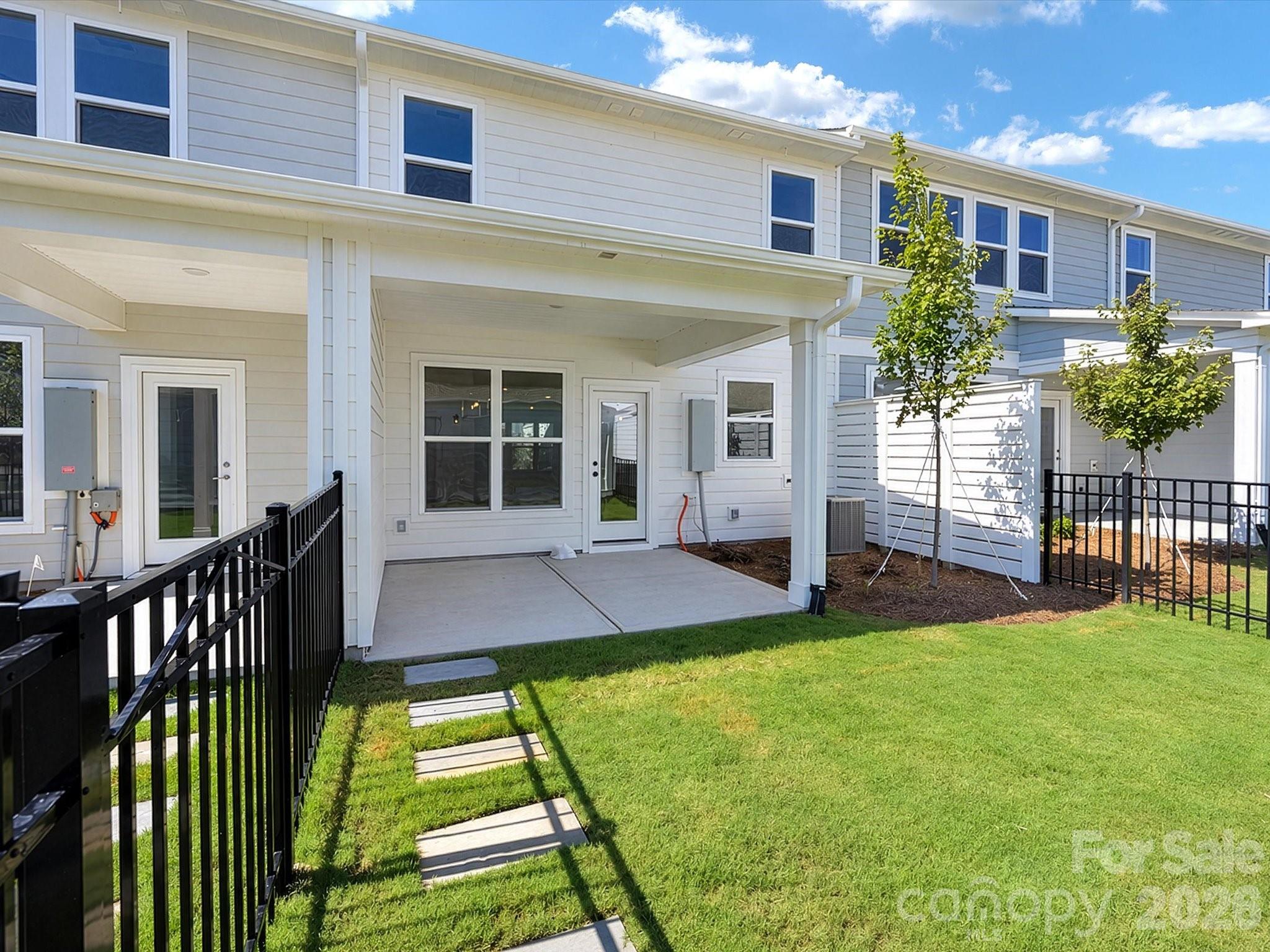 Townhouse at 10024 Mamillion Drive, Huntersville, photo 27 of 27
