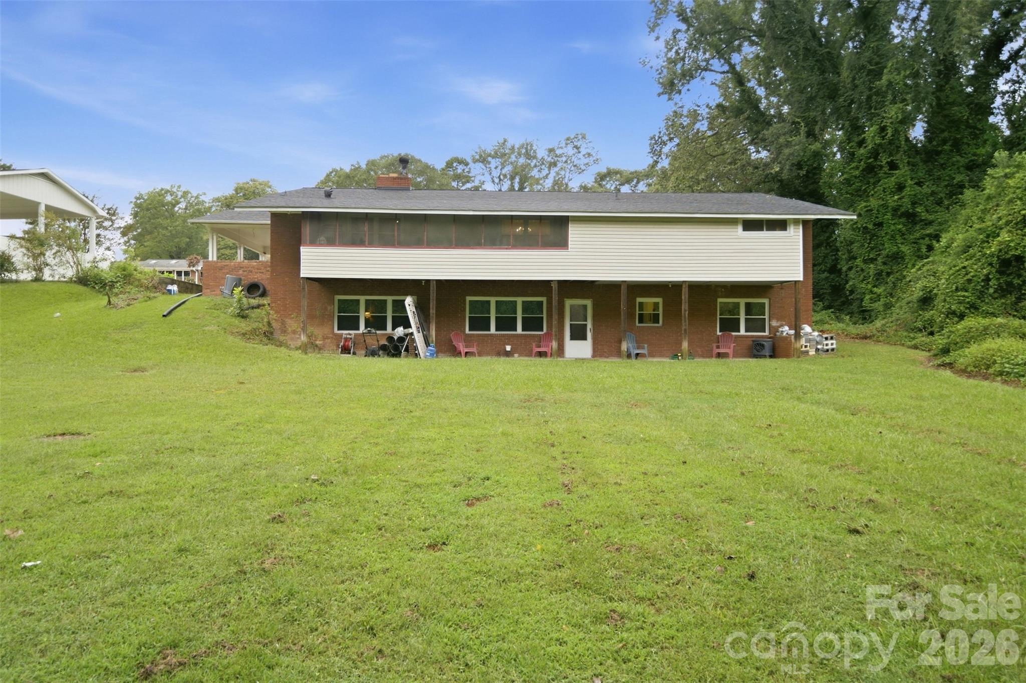 Single Family Residence at 914 Springdale Lane, Gastonia, photo 24 of 26