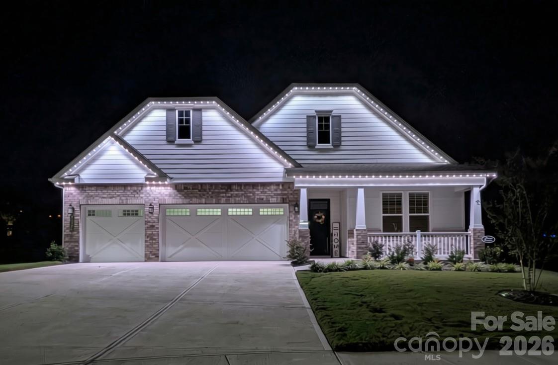 Classic white with a tap on the app! - 8027 Longwaters Court, York