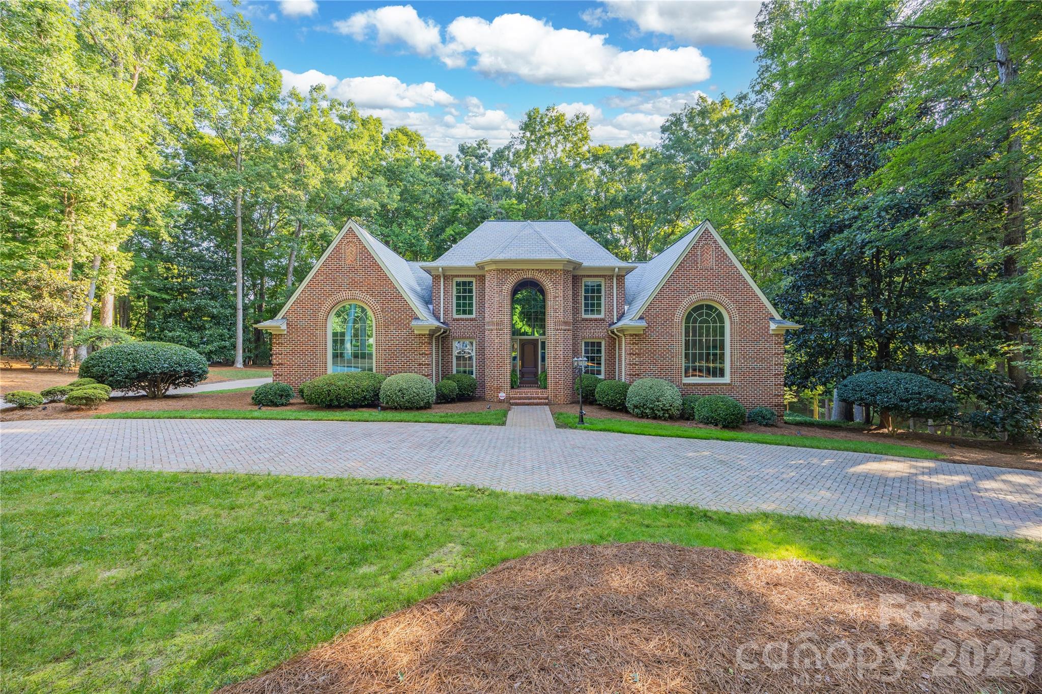 2052 Northmont Drive