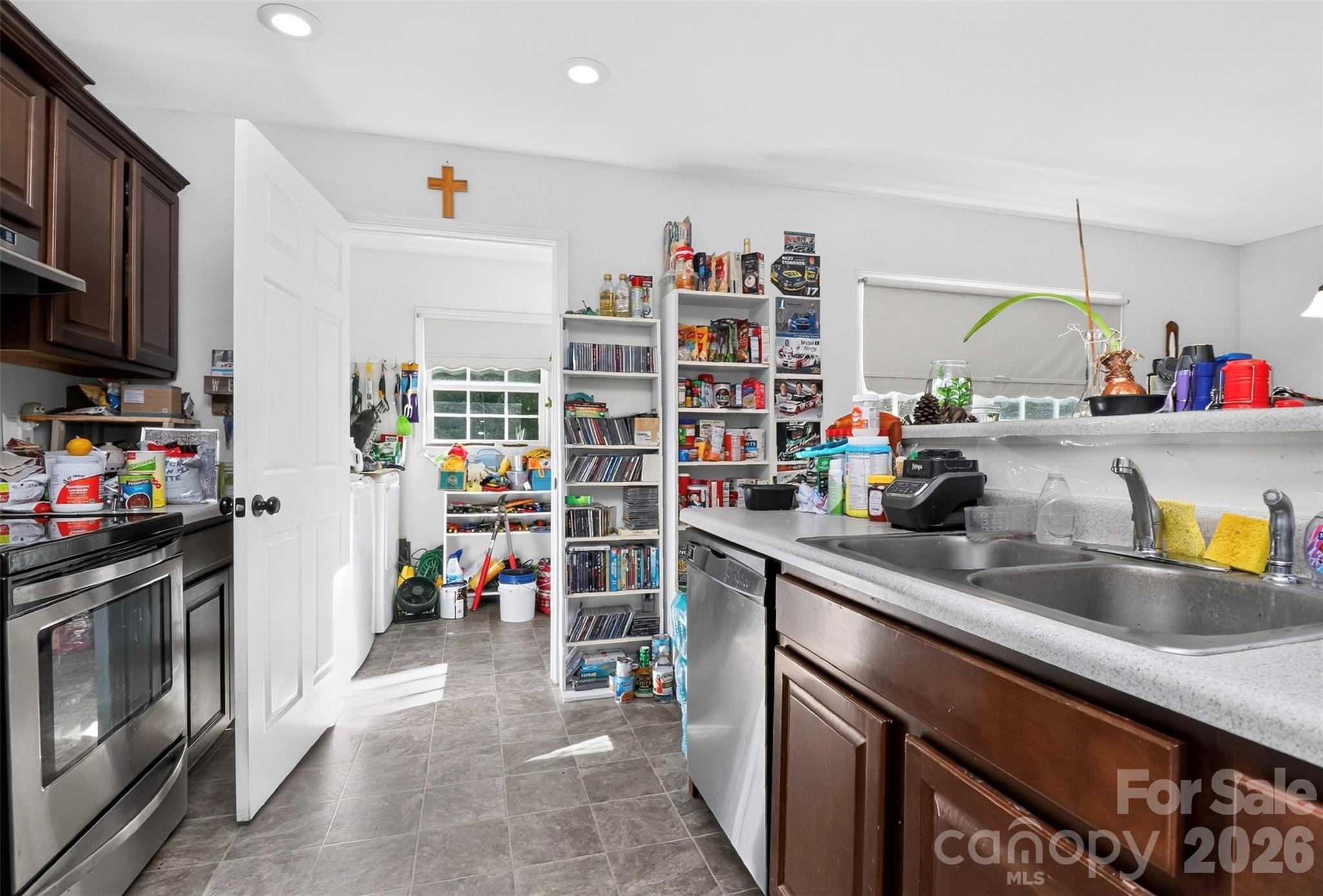 Single Family Residence at 2454 Oak Valley Lane, Maiden, photo 14 of 45