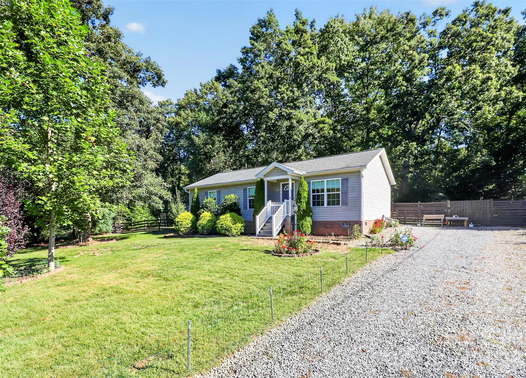 Single Family Residence at 2454 Oak Valley Lane, Maiden, photo 43 of 45