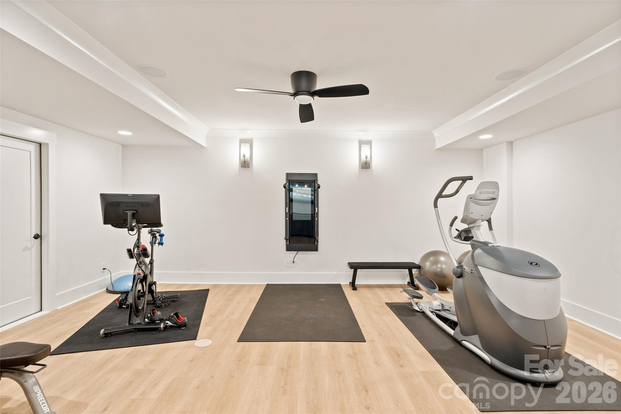Exercise room - 2111 Brandt Road, York
