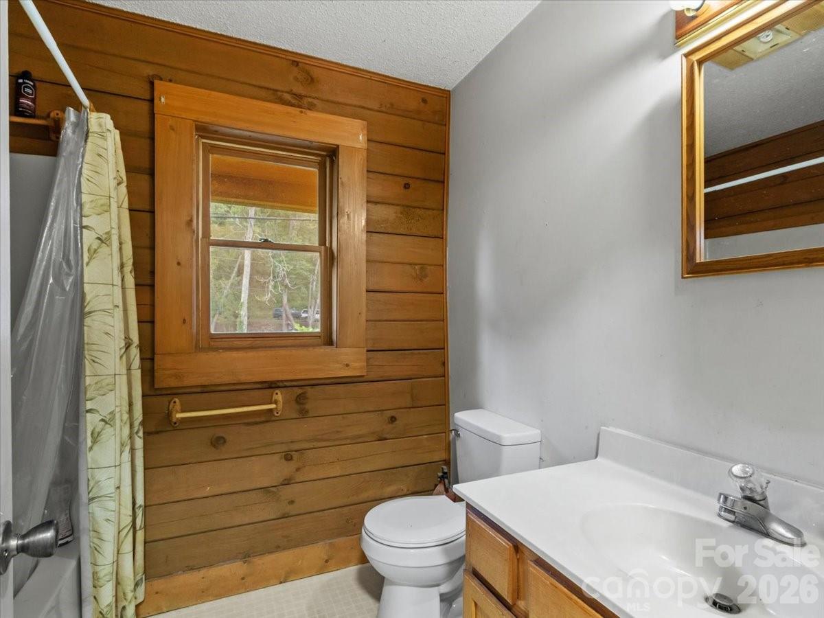 Single Family Residence at 3206 Fork Mountain Road, Bakersville, photo 18 of 34