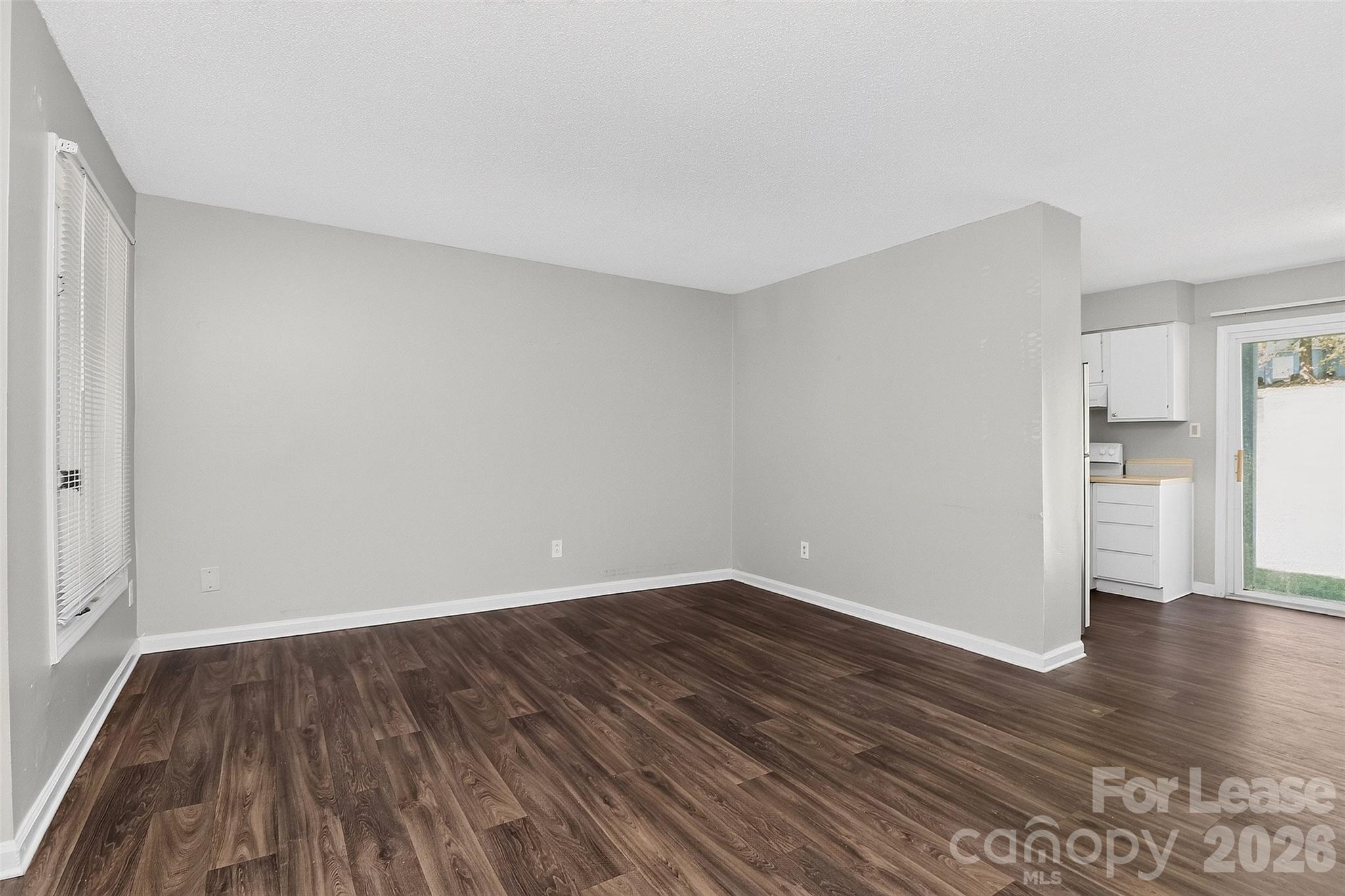 Condominium at 2026 Harvest Lane, Charlotte, photo 4 of 31