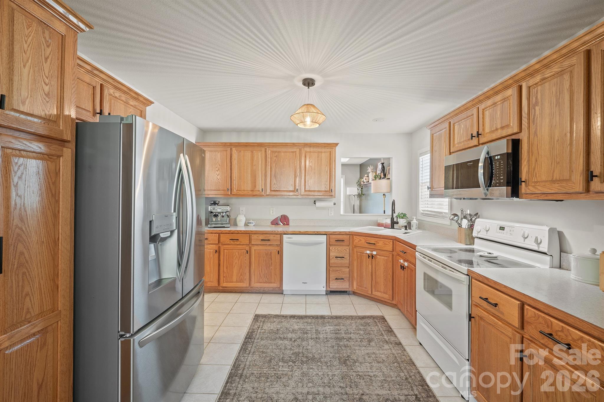 Single Family Residence at 9530 Driftwood Court, Hickory, photo 8 of 47