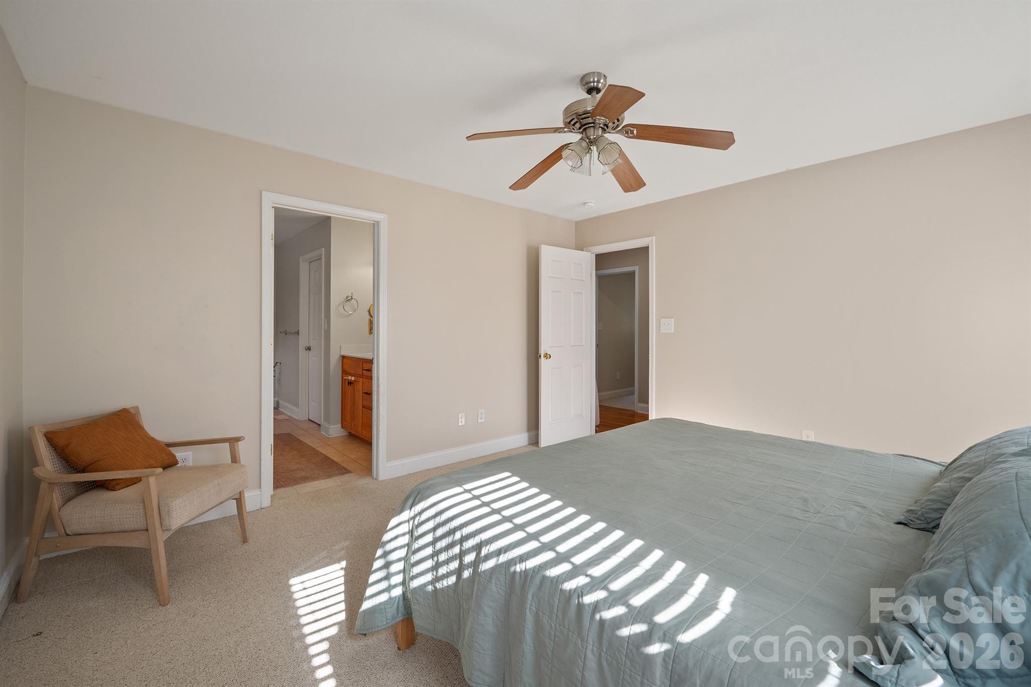 Single Family Residence at 9530 Driftwood Court, Hickory, photo 20 of 47