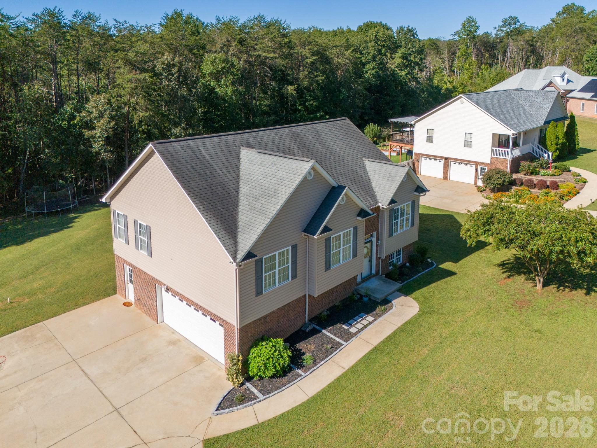 Single Family Residence at 9530 Driftwood Court, Hickory, photo 41 of 47