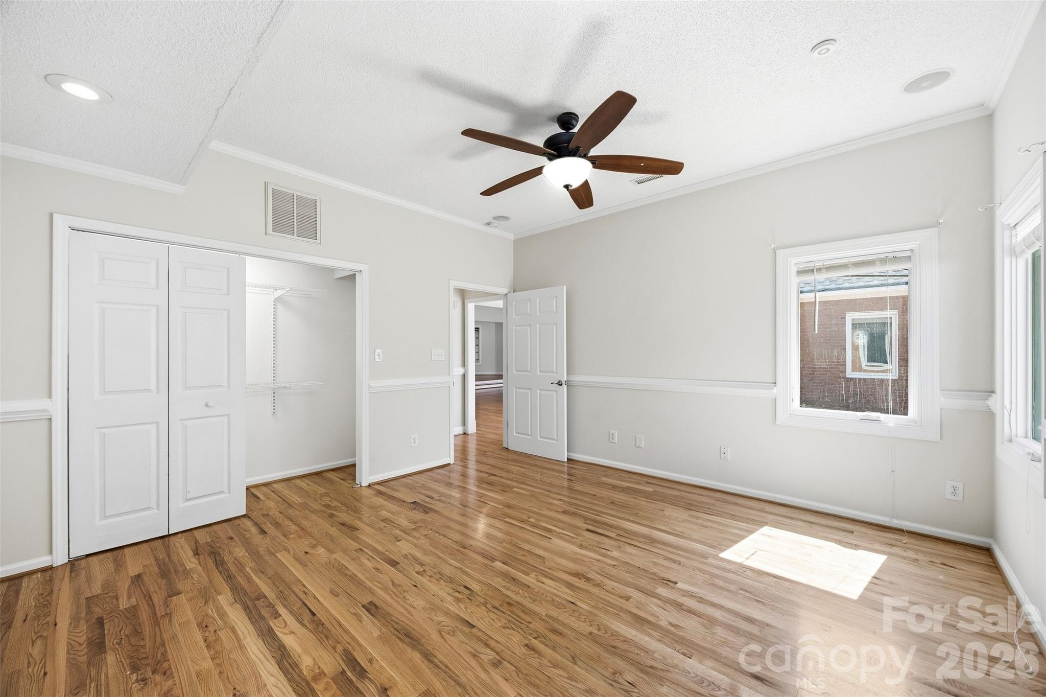 Single Family Residence at 100 Country Creek Drive, Kings Mountain, photo 19 of 48
