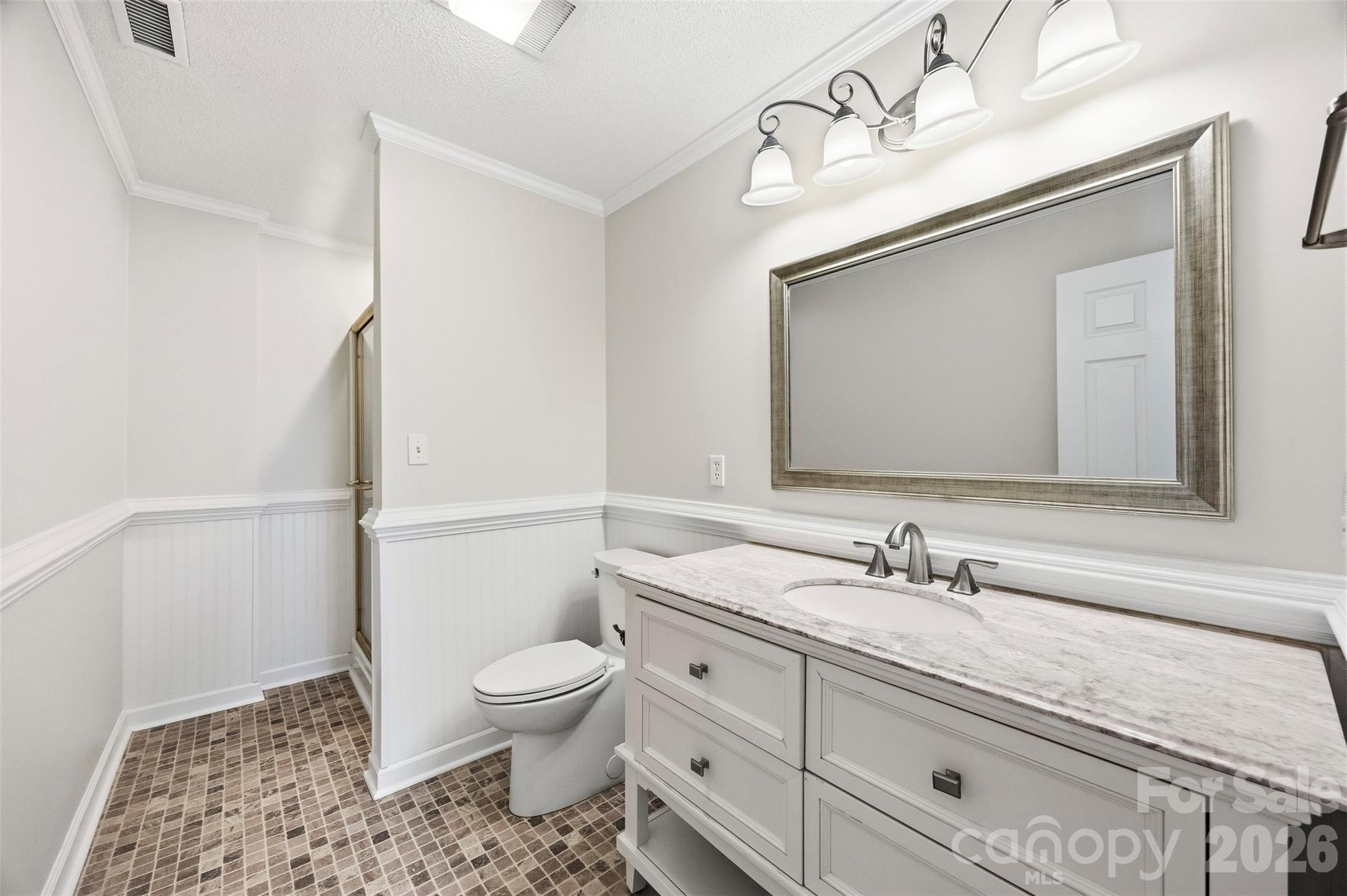 Single Family Residence at 100 Country Creek Drive, Kings Mountain, photo 20 of 48