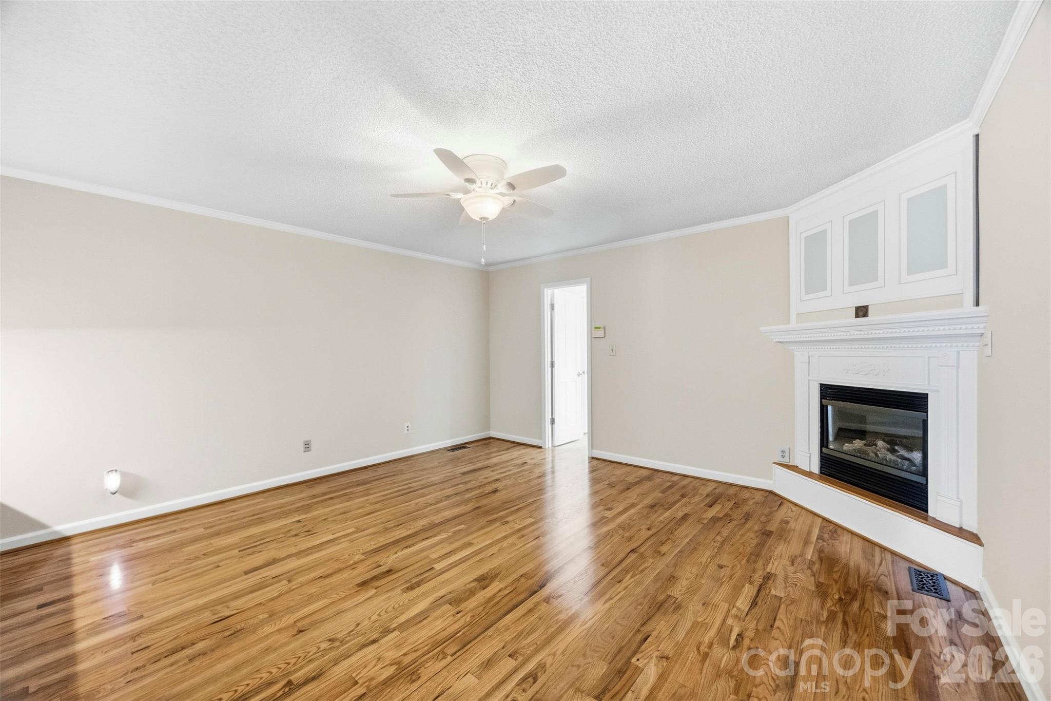 Single Family Residence at 100 Country Creek Drive, Kings Mountain, photo 25 of 48