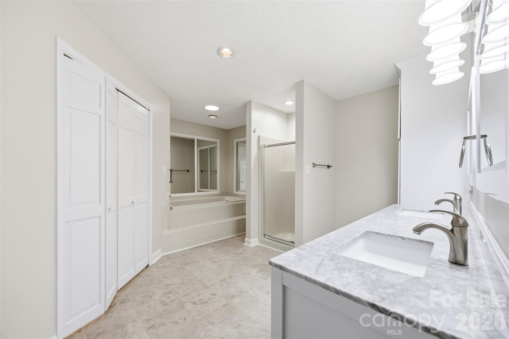 Single Family Residence at 100 Country Creek Drive, Kings Mountain, photo 27 of 48