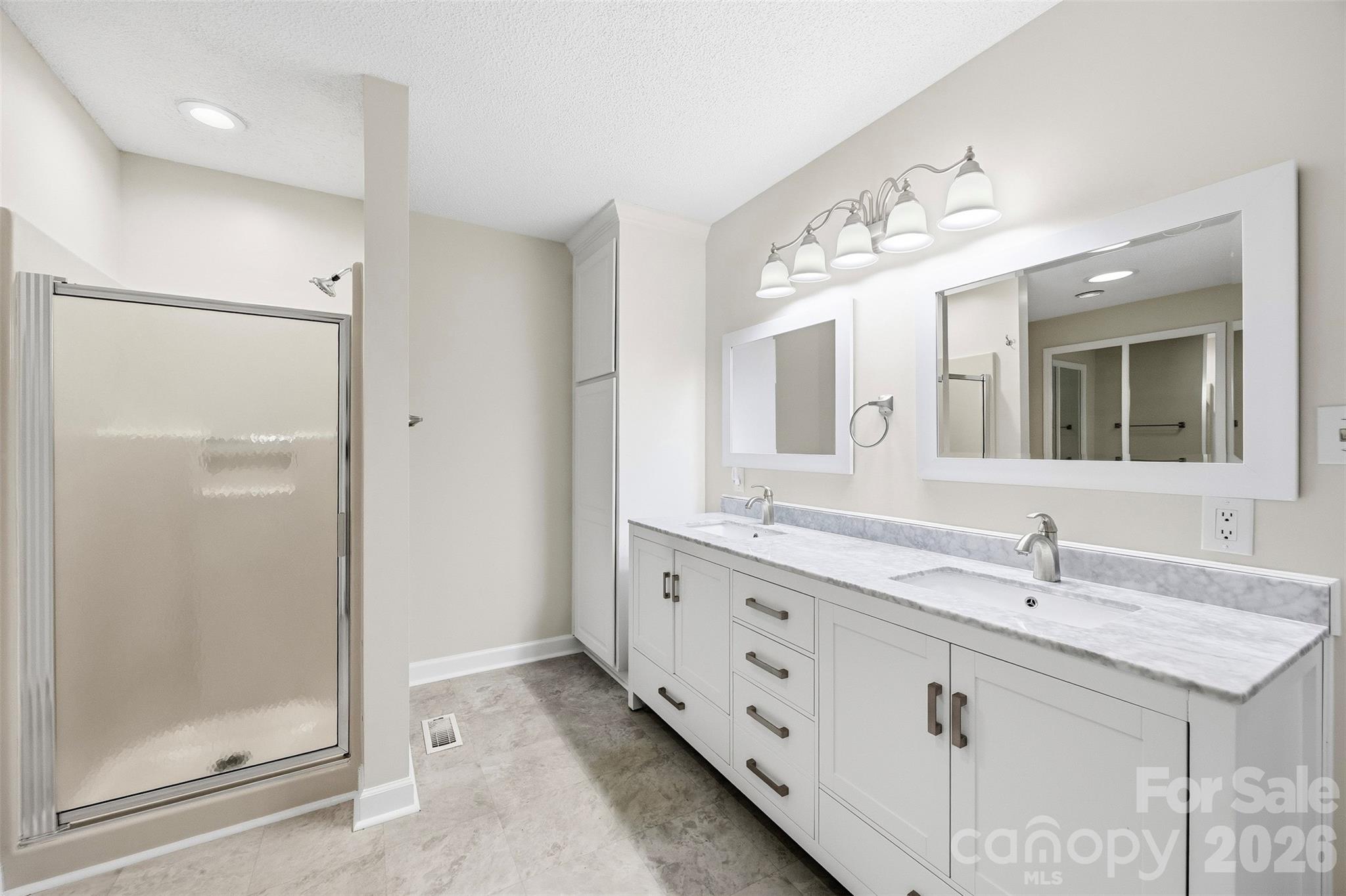 Single Family Residence at 100 Country Creek Drive, Kings Mountain, photo 28 of 48