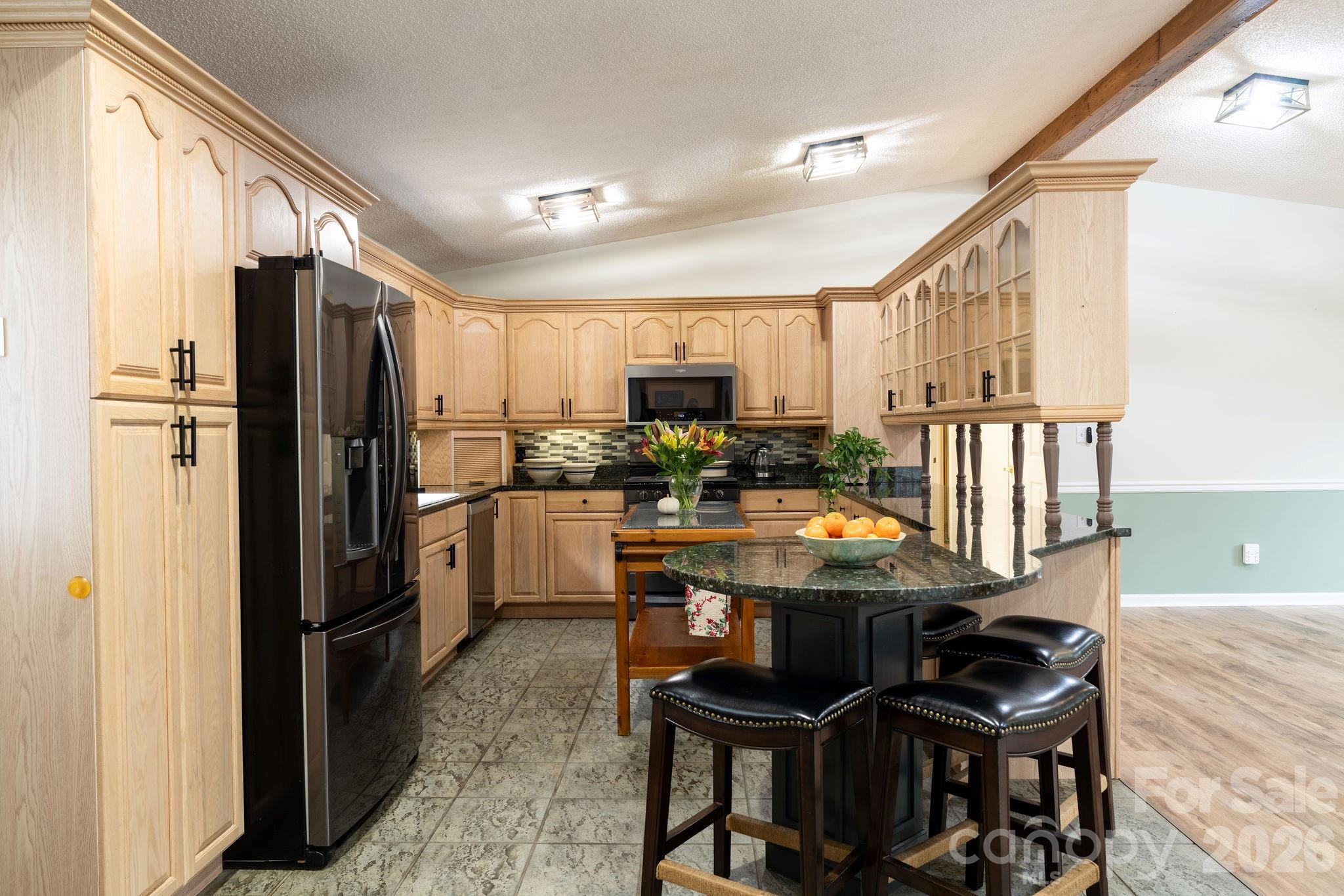 Single Family Residence at 71 Reserve Drive, Burnsville, photo 18 of 47
